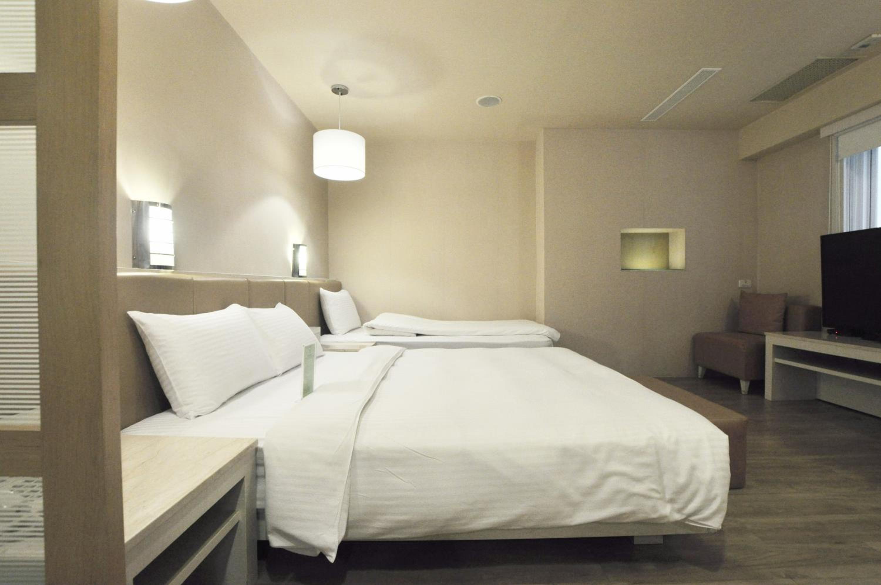 Deluxe Triple Room photo 3