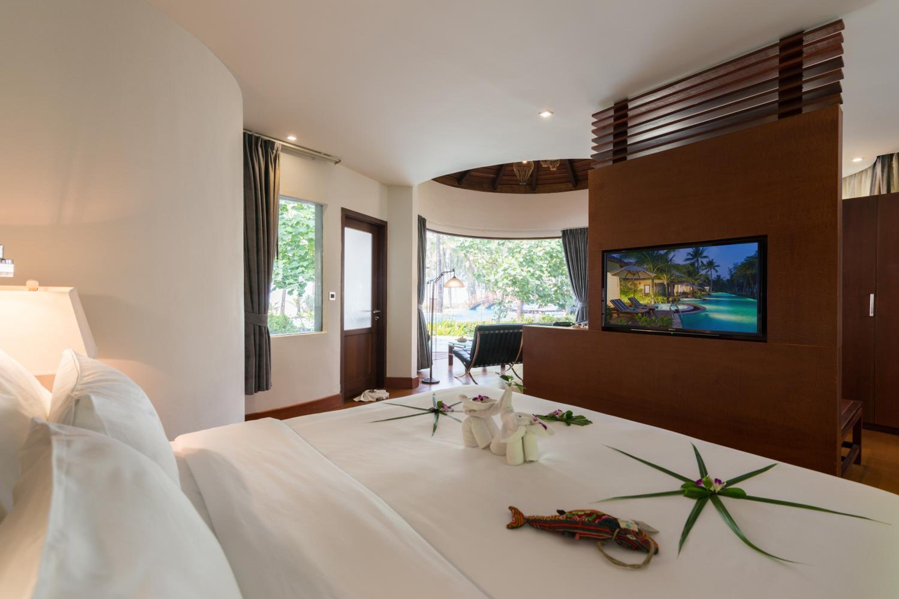 Oceanfront Jacuzzi Villa - Adults Only - Photo 3