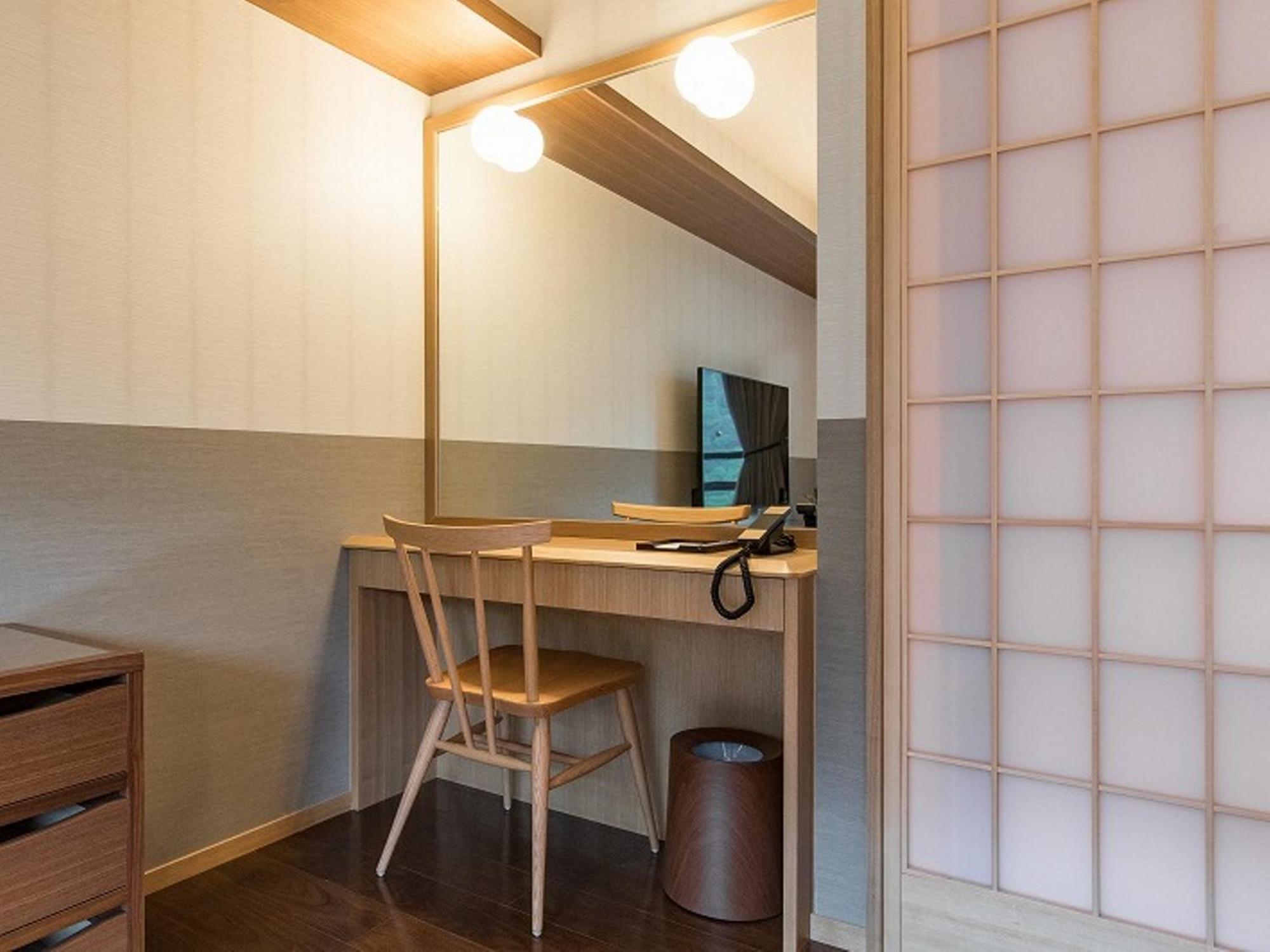 Standard Room with Tatami Area and Private Bathroom and Open-Air Bath - Non-Smoking