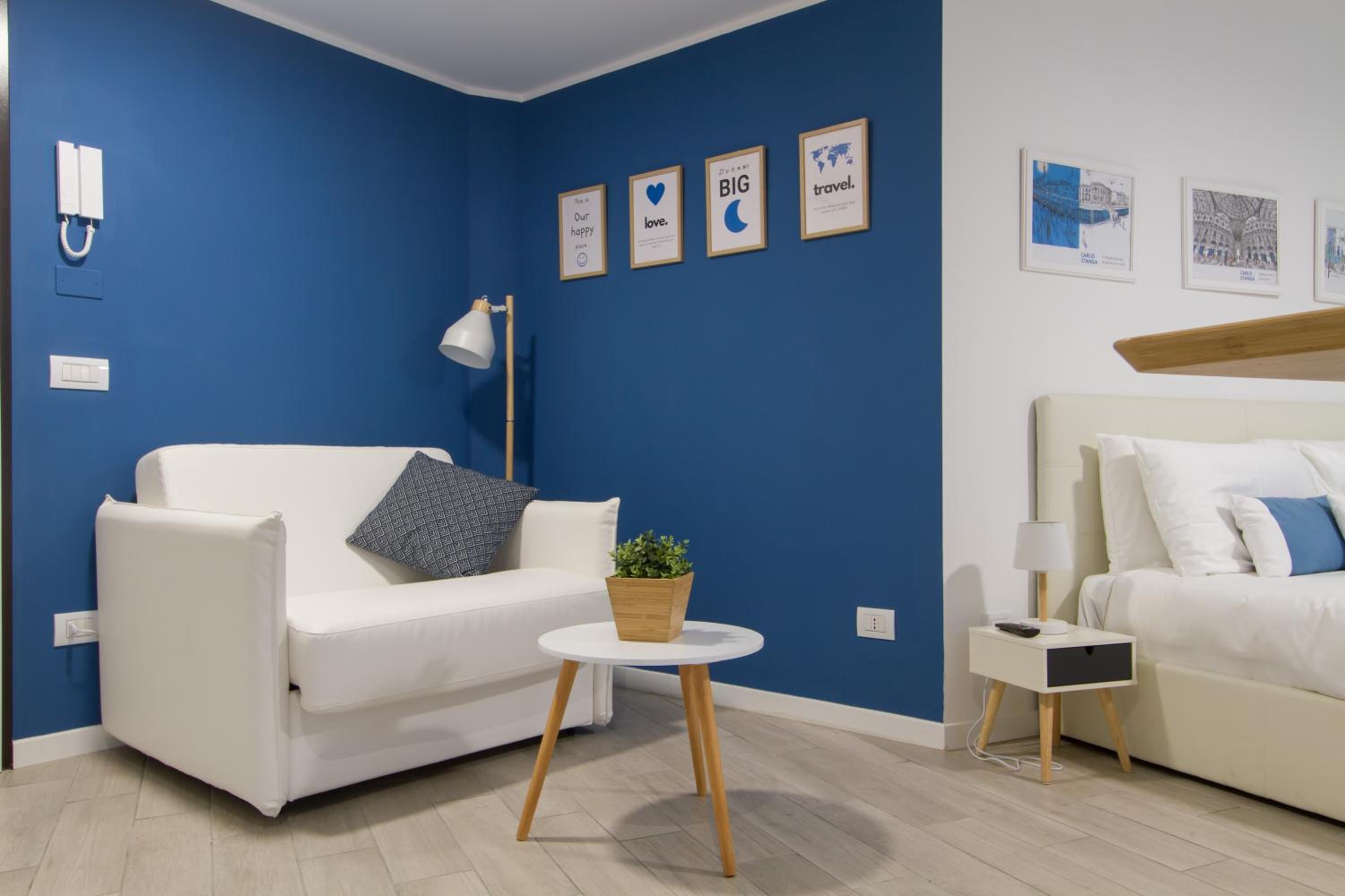 Studio Apartment (Blue)