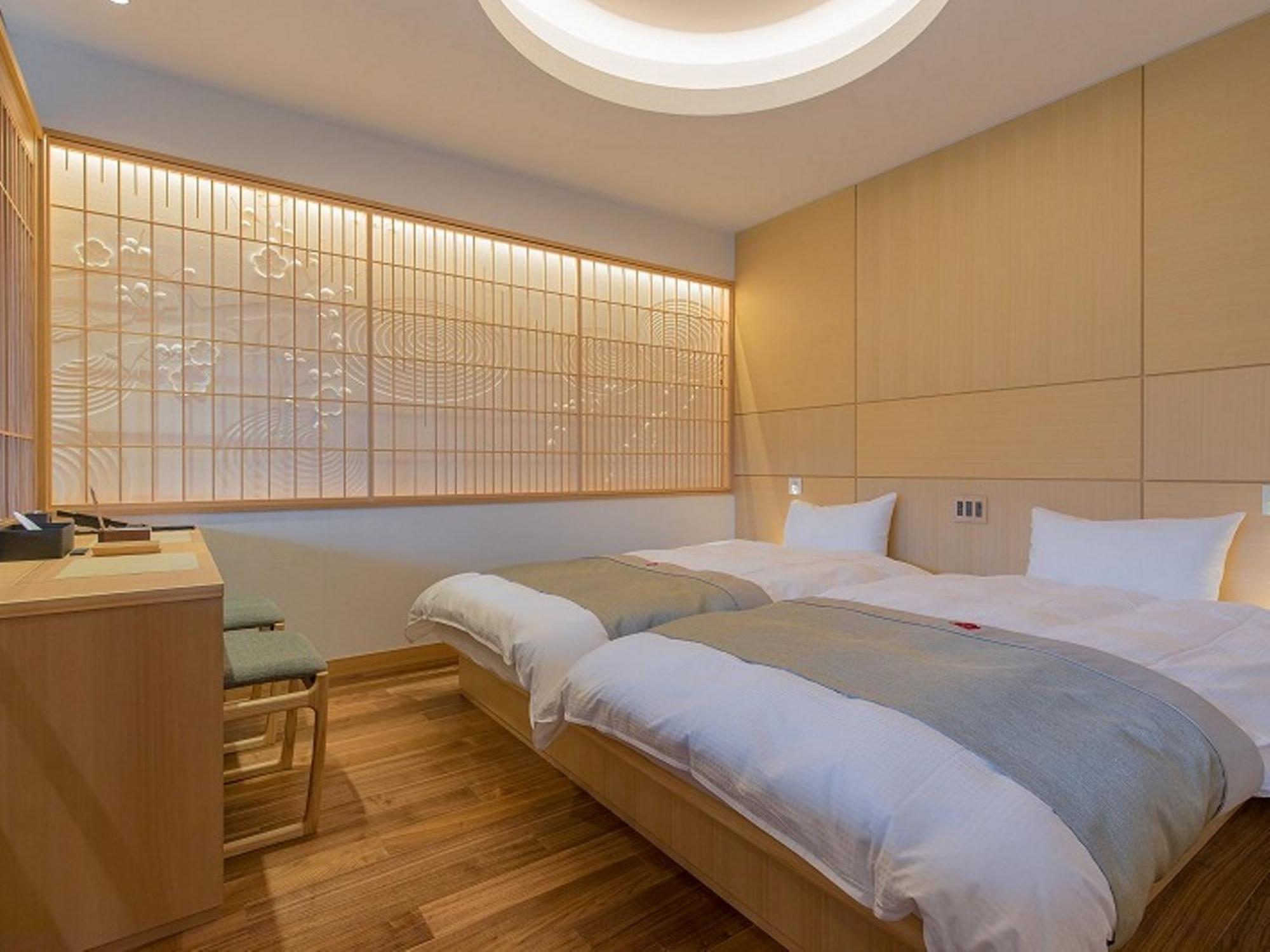 Junior Suite with Tatami Area and Private Bathroom and Open-Air Bath - Non-Smoking photo 3