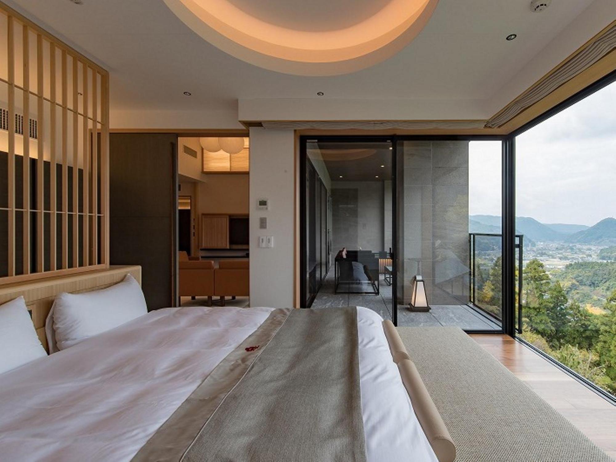 Suite with Tatami Area and Private Bathroom and Open-Air Bath - Non-Smoking photo 1