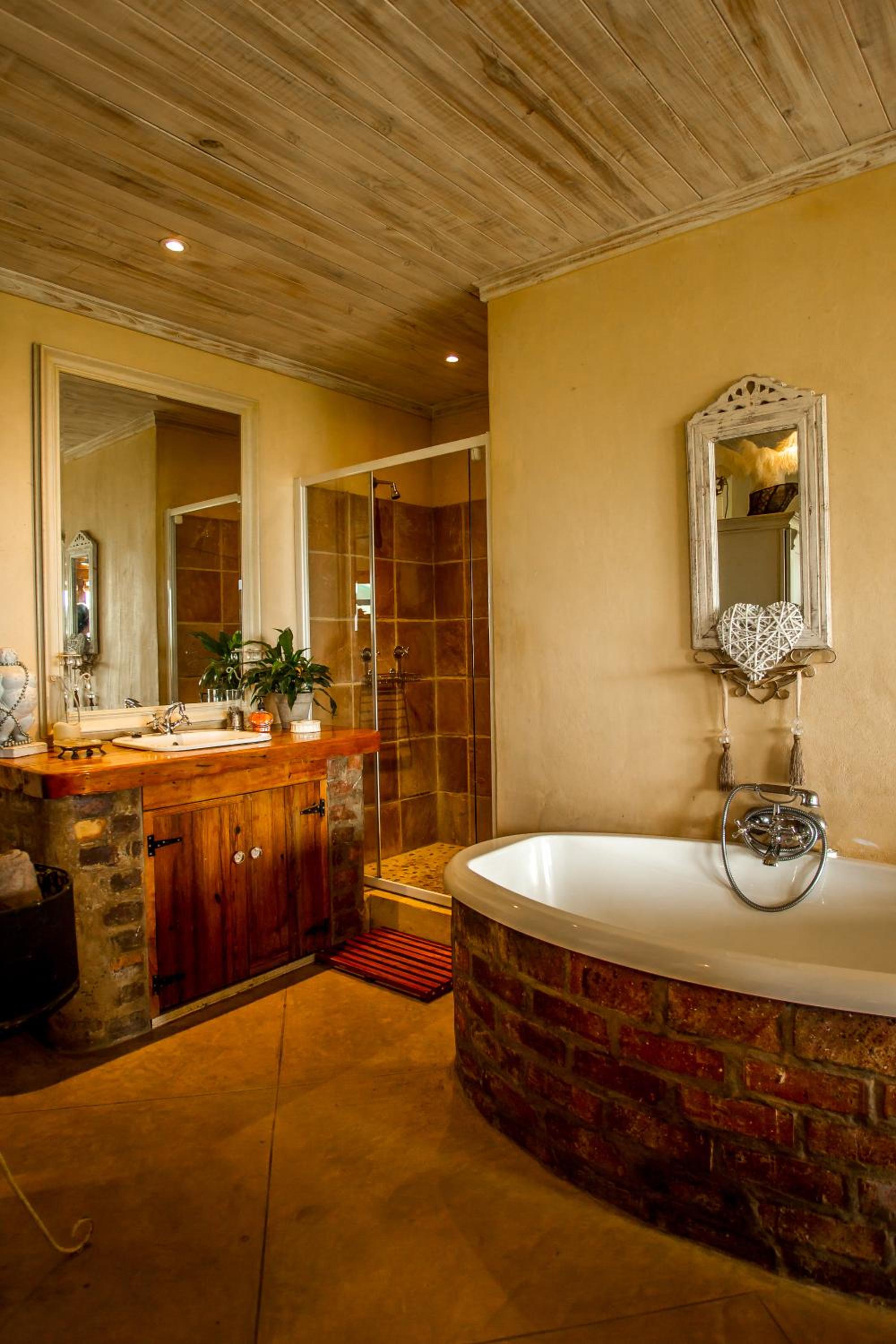 Honeymoon Suite - Photo 5