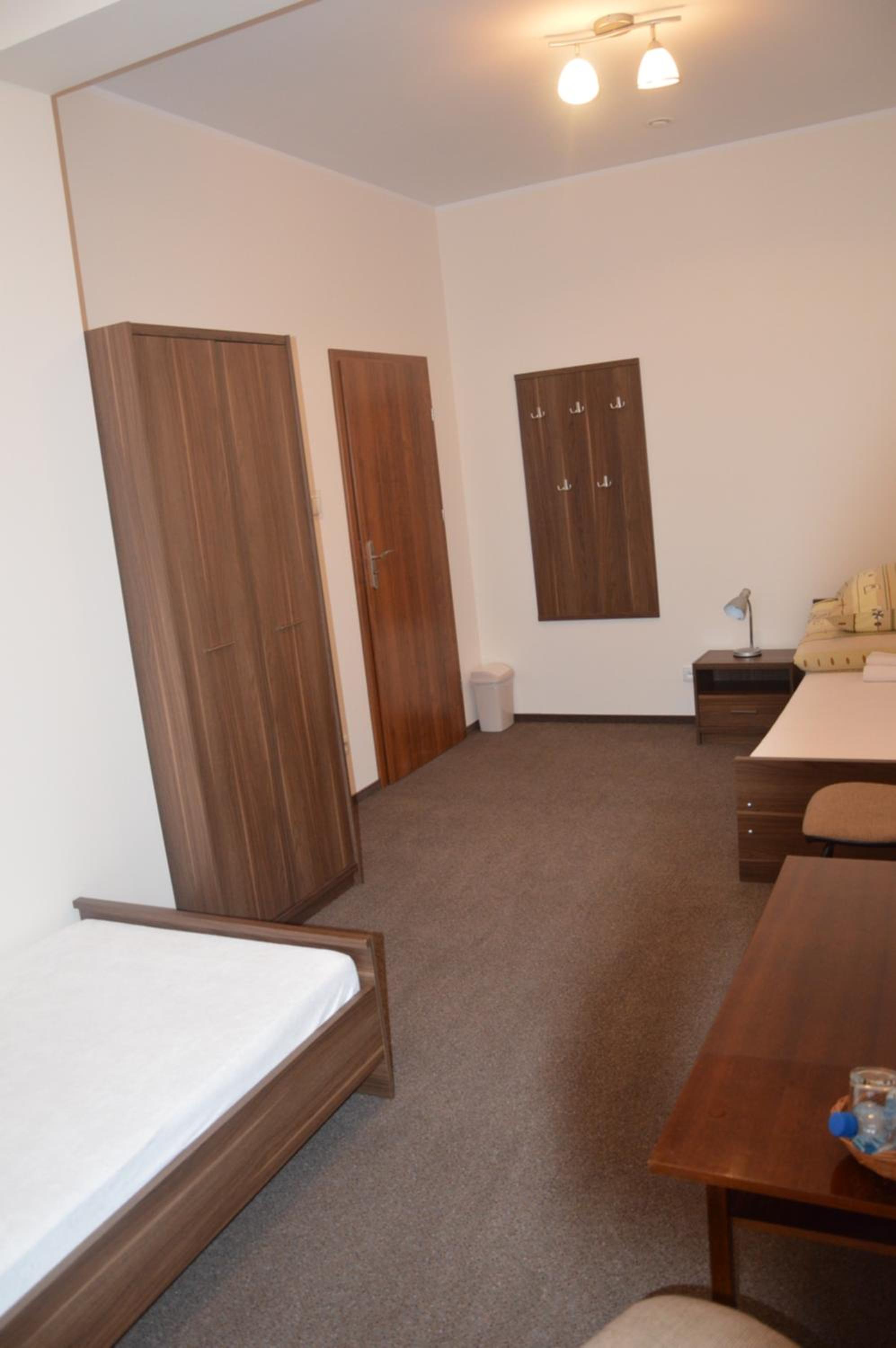 Twin Room with Shared Bathroom photo 1