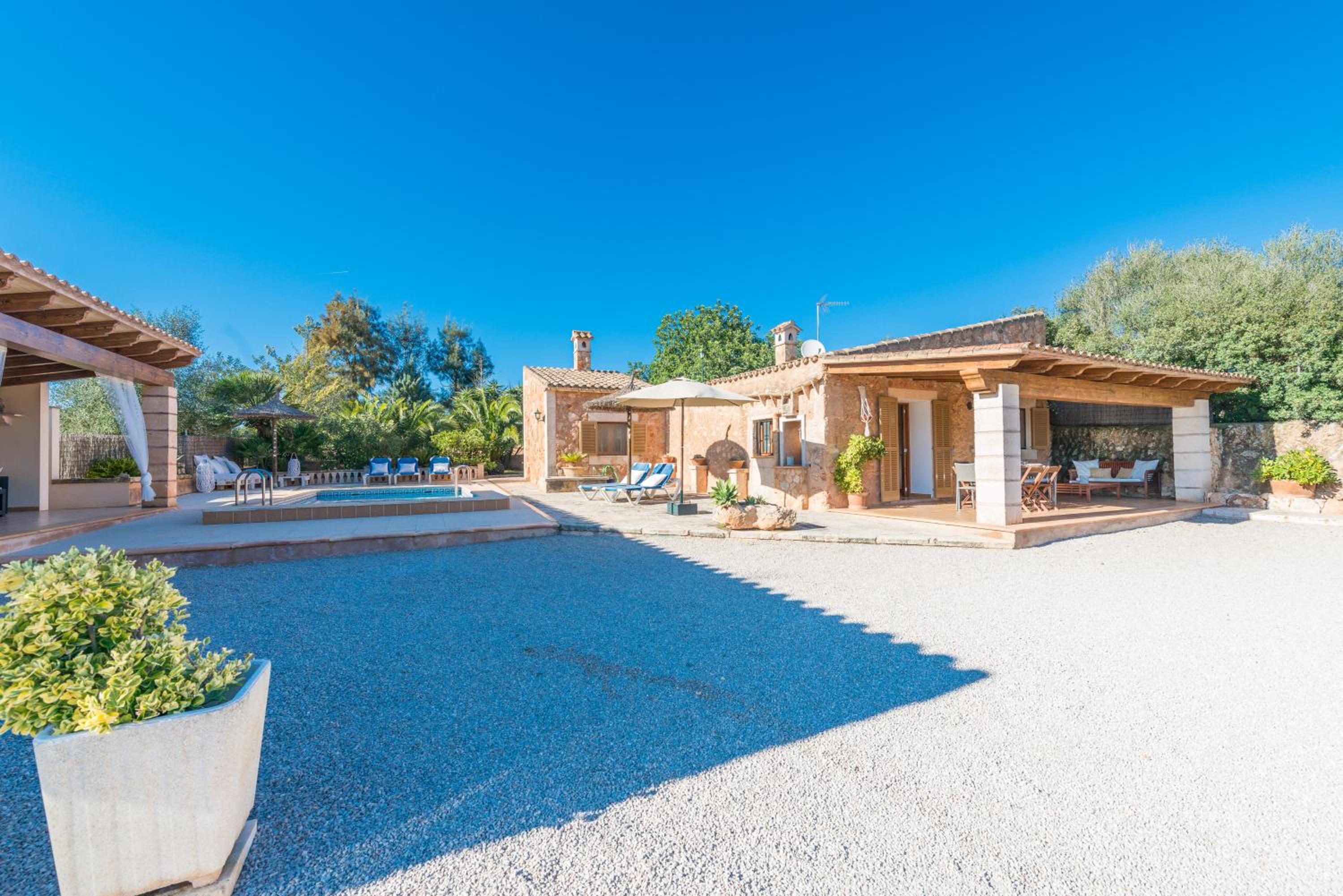 Three-Bedroom Villa photo 3
