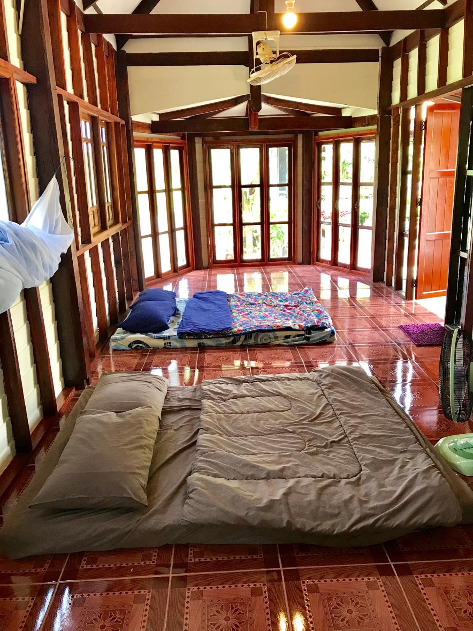 Standard Family Room - Photo 5