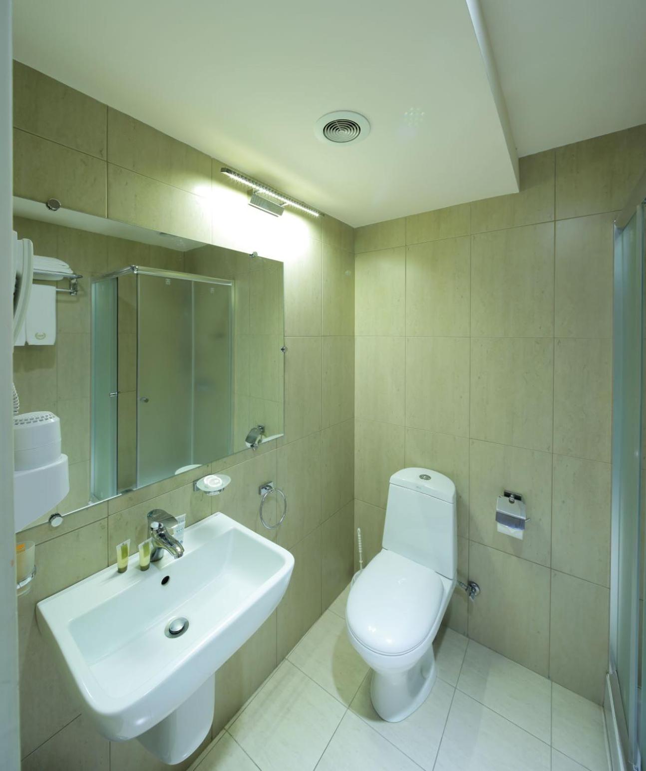 Standard Twin Room photo 2