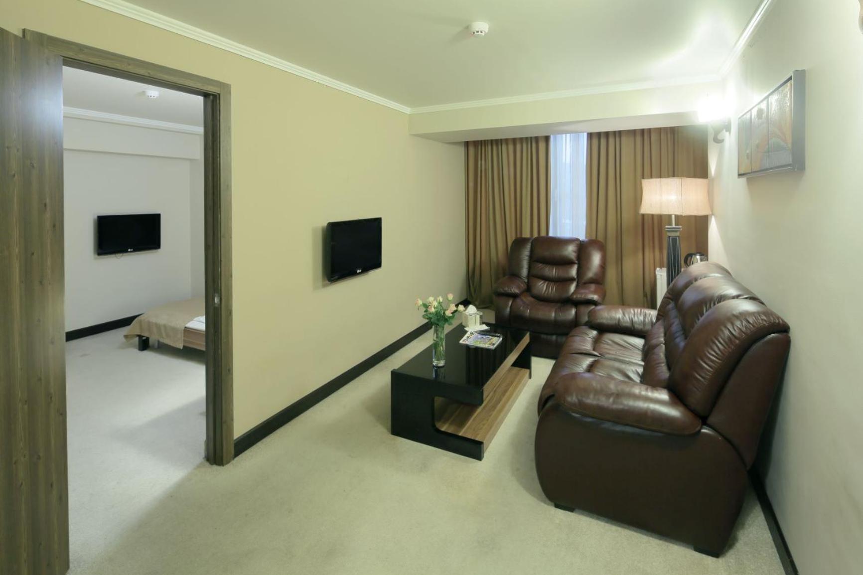 Standard Double Suite photo 3