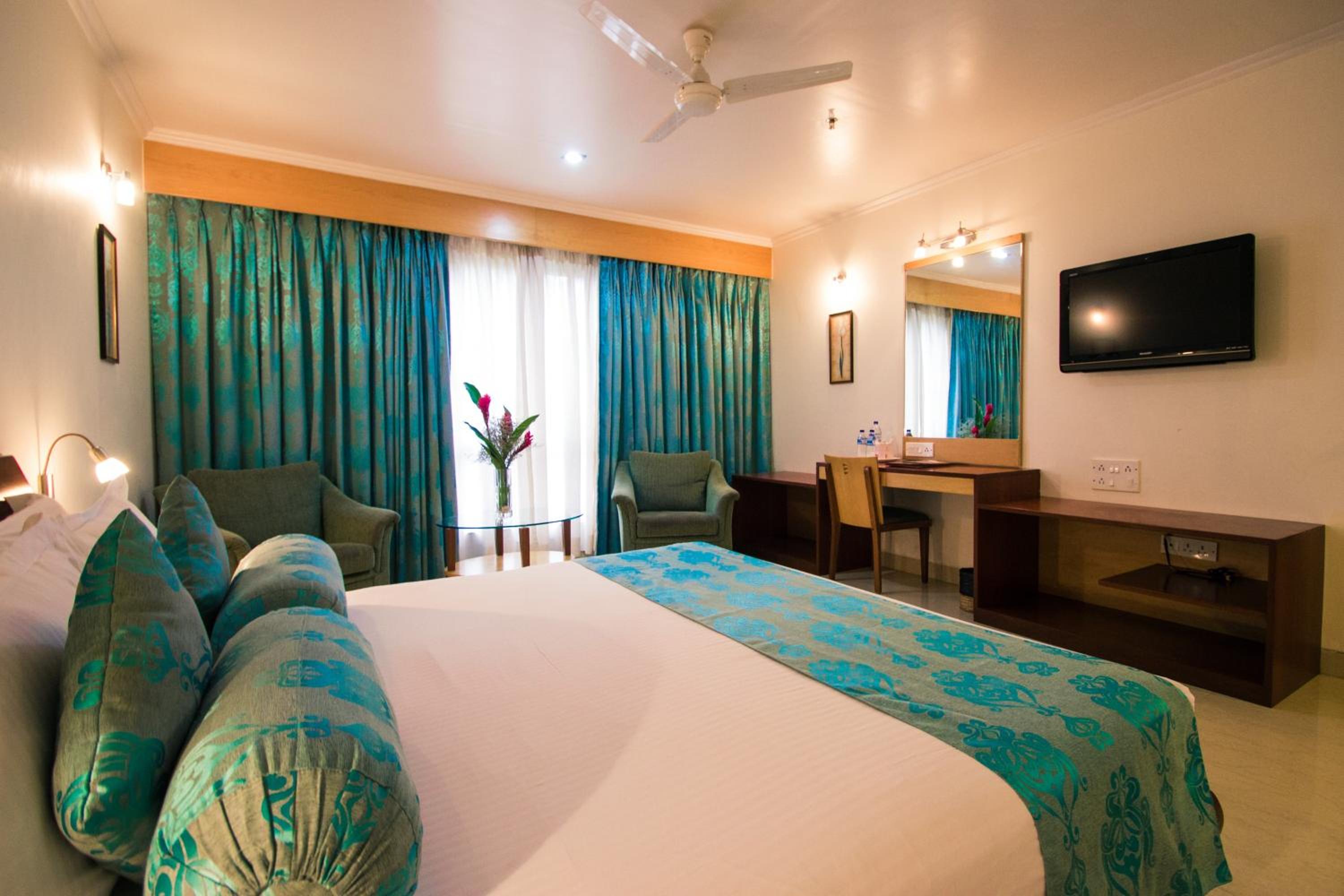 Deluxe Double or Twin Room (Complimentary welcome drink on arrival ) - Photo 4