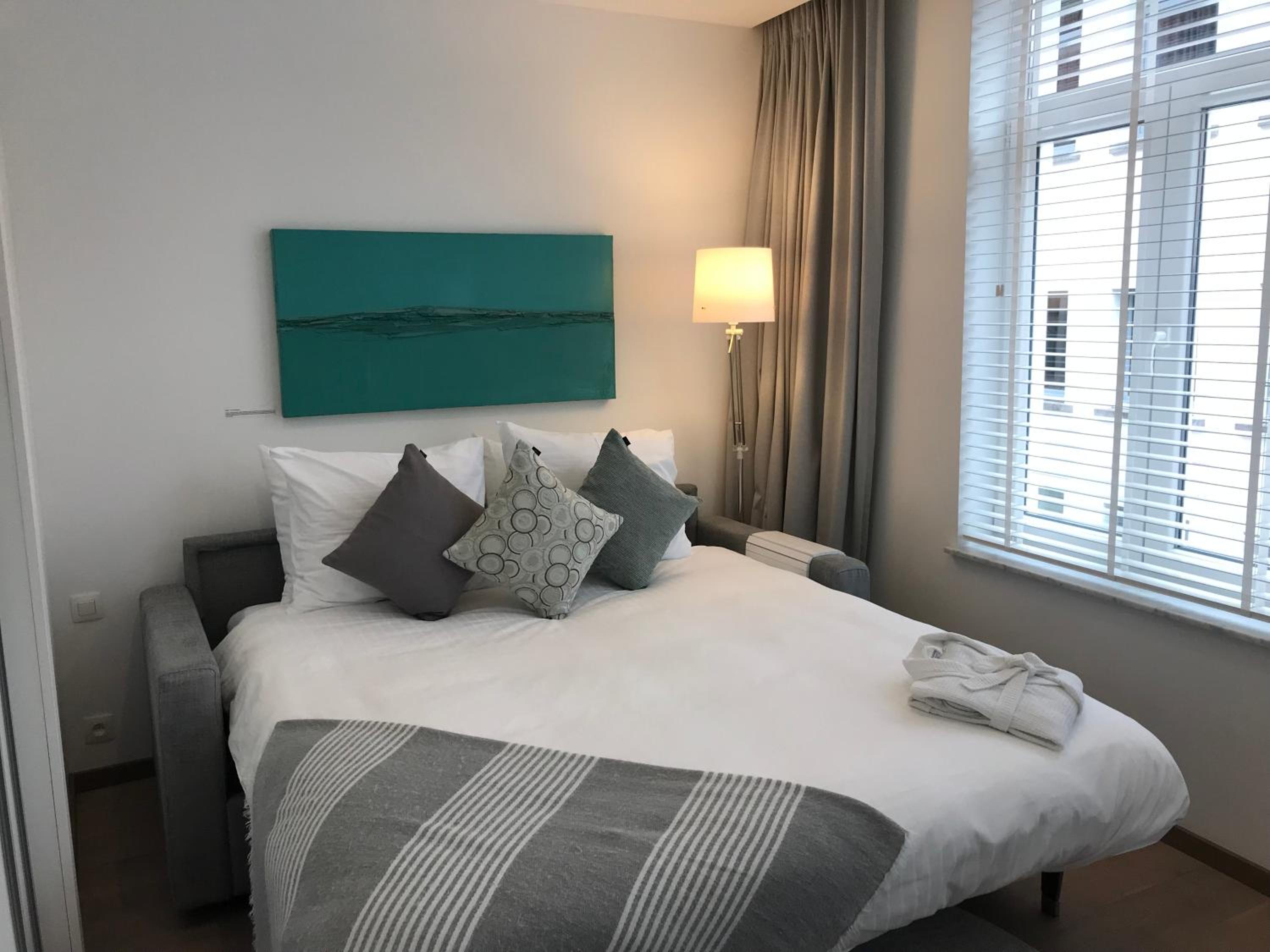 Small Standard Room with City View