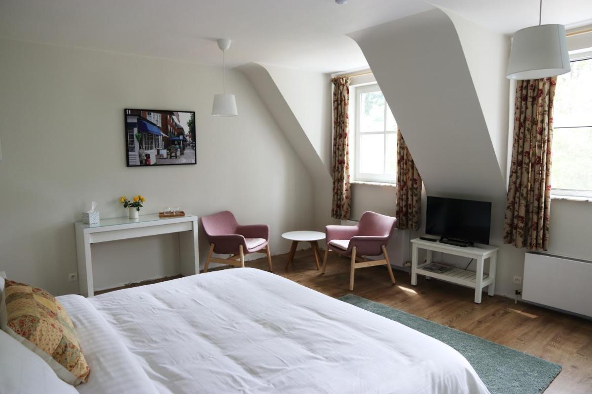 Double Room with Private Bathroom photo 1