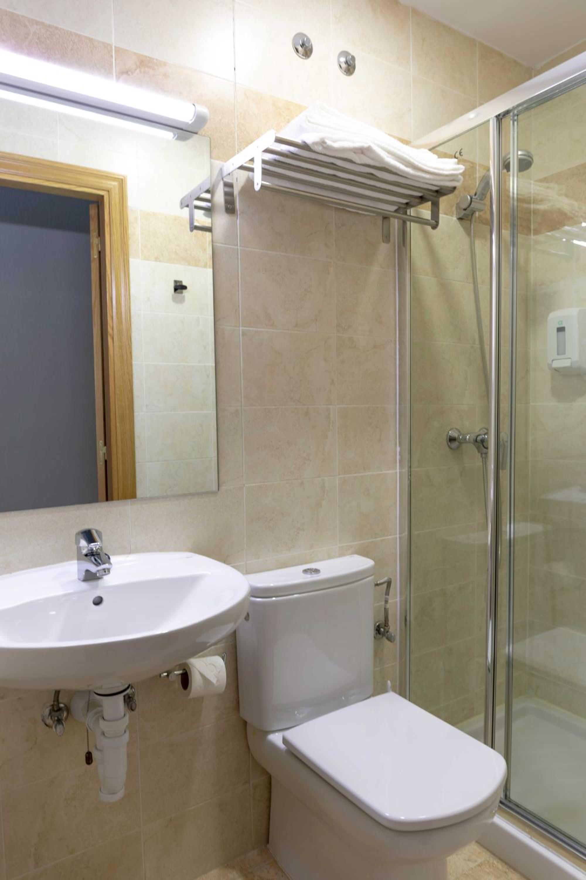 Superior Double or Twin Room photo 2