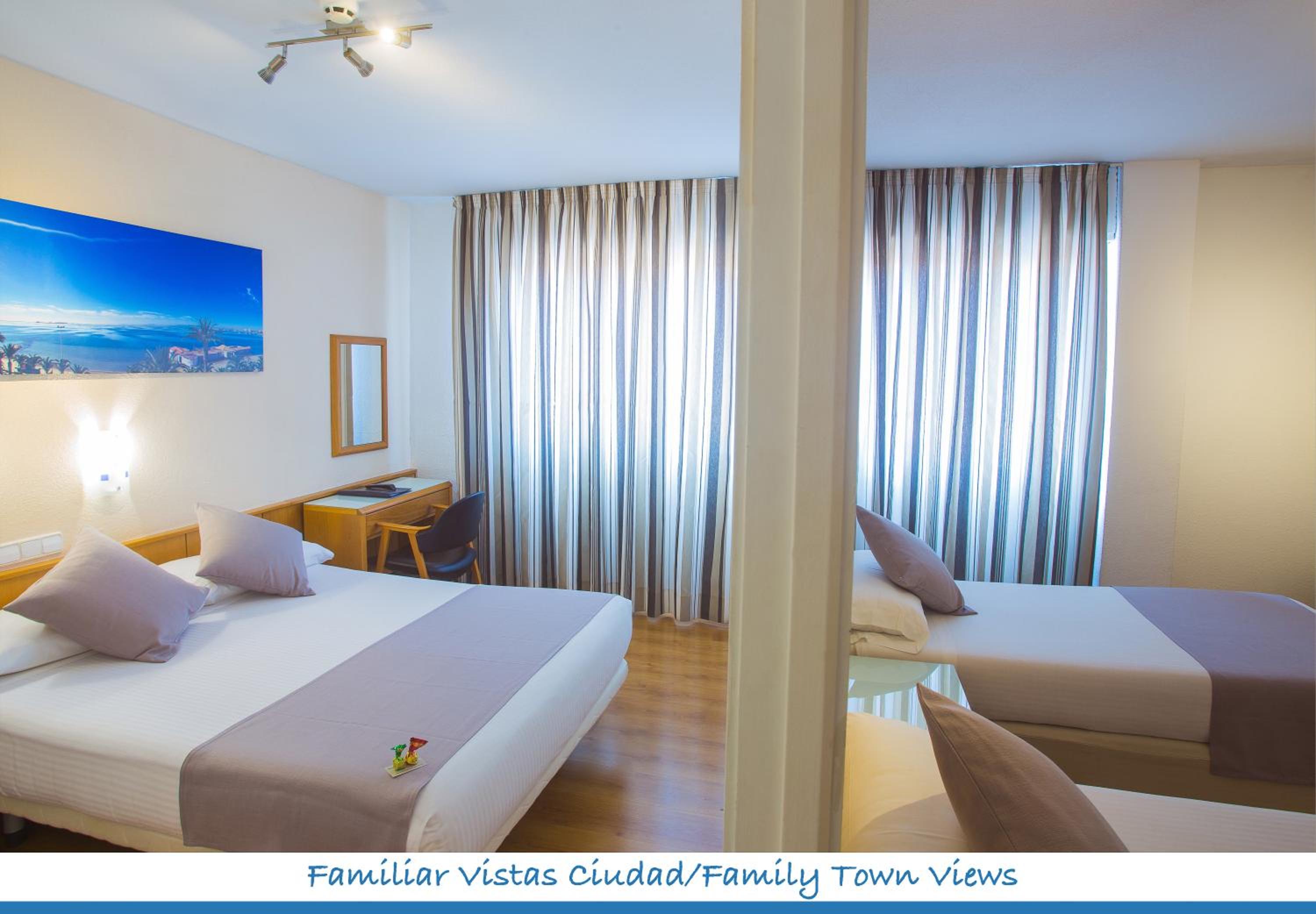 Family Room - Photo 1