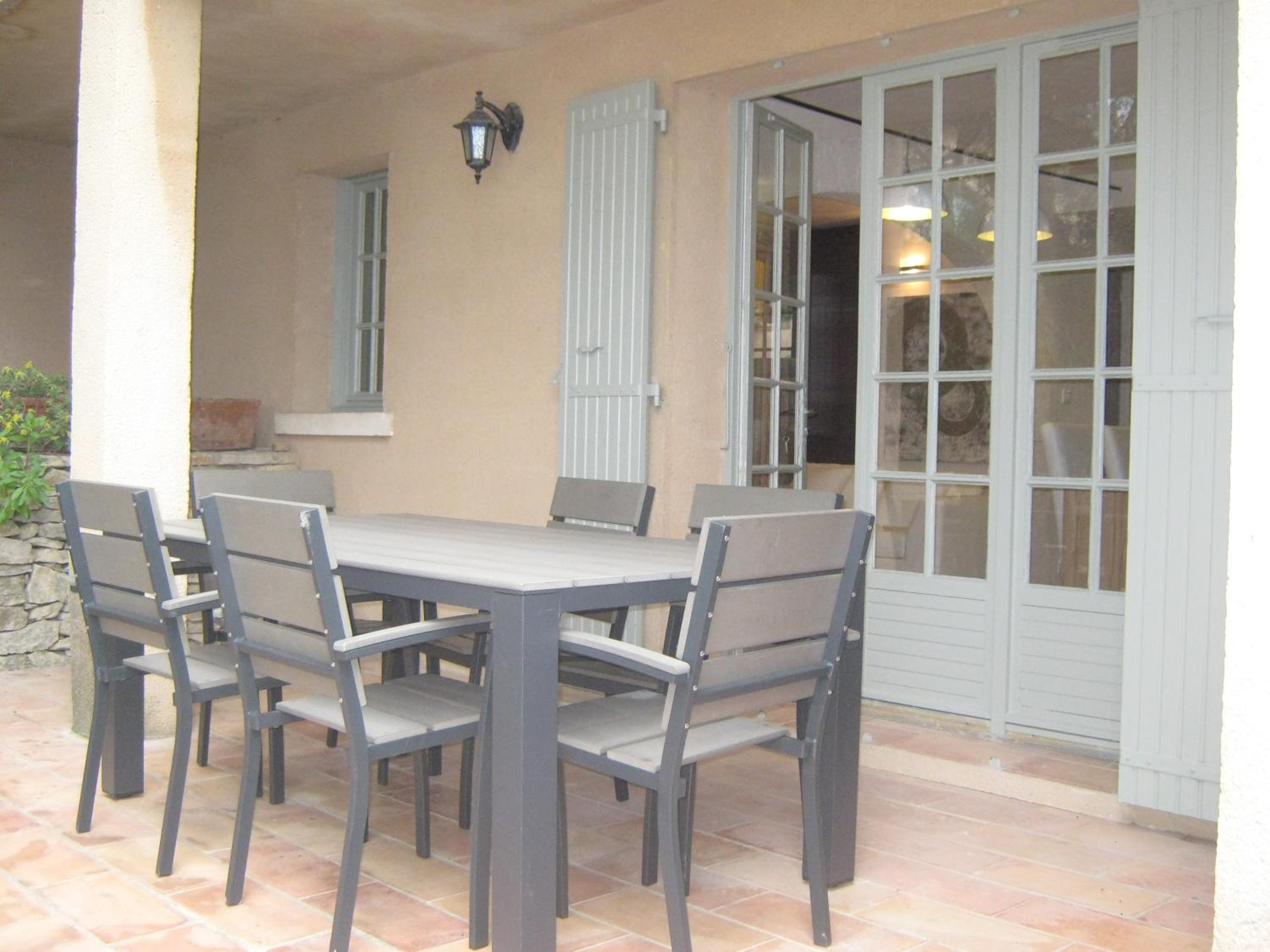 Two-Bedroom Villa (6 people)