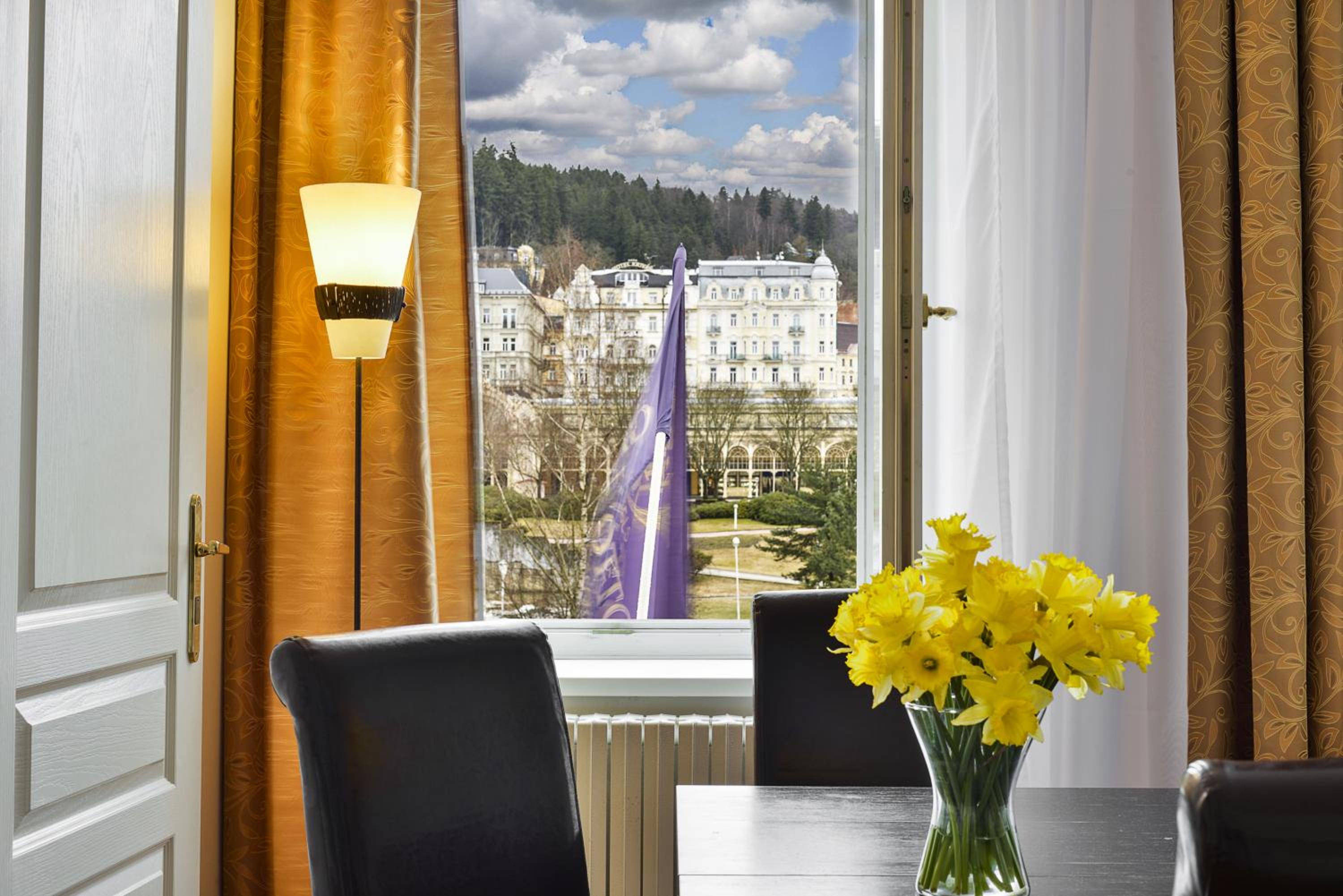 Apartment with Colonnade View  - Photo 2
