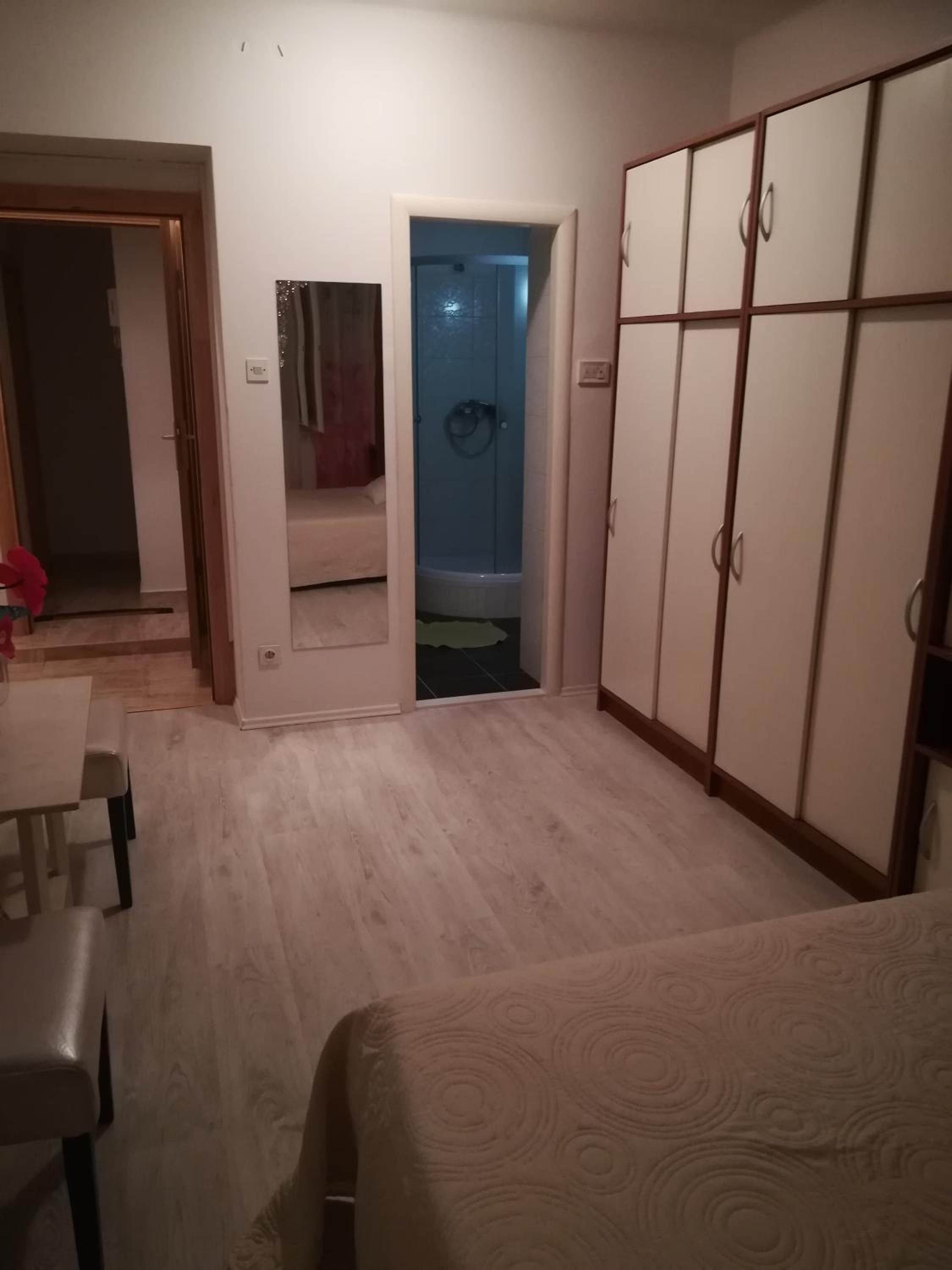 Deluxe Double Room - Tolstojeva 29
