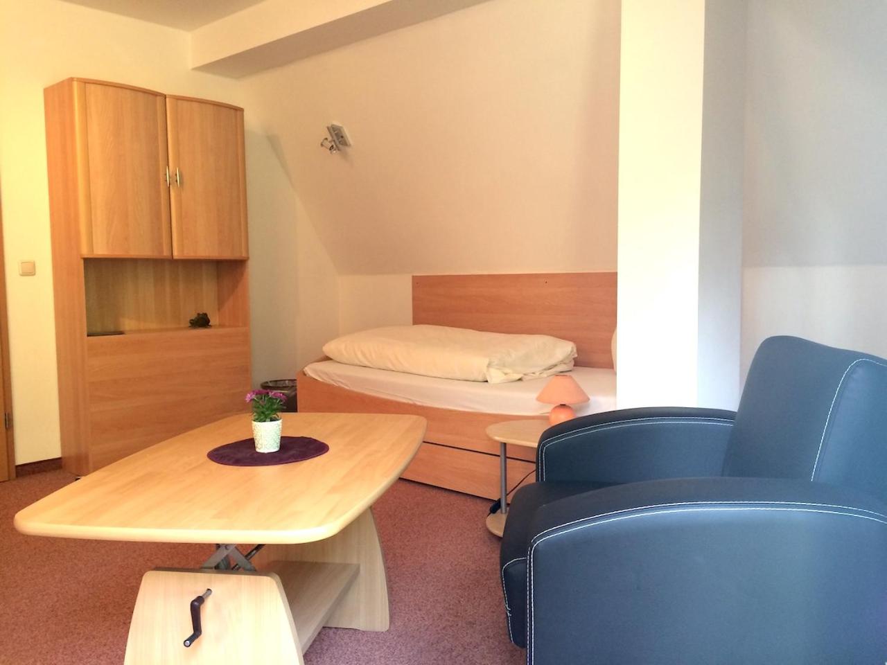 Studio with Balcony (1 Adult) photo 1