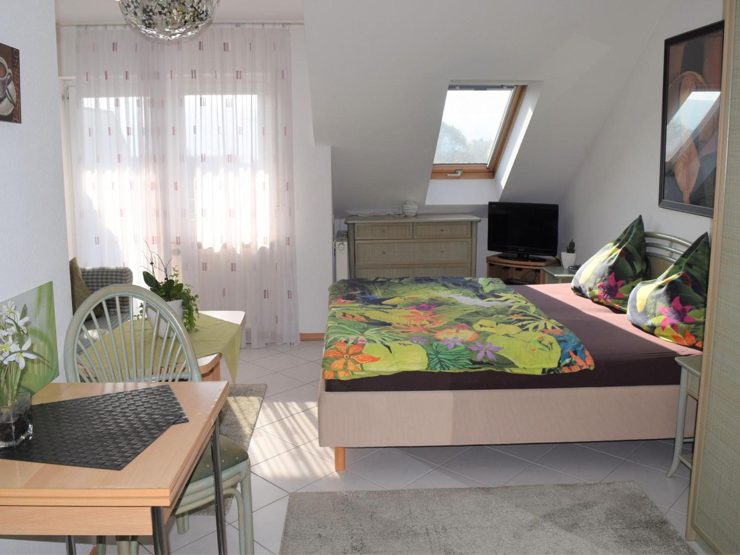 Superior One-Bedroom Apartment with Balcony