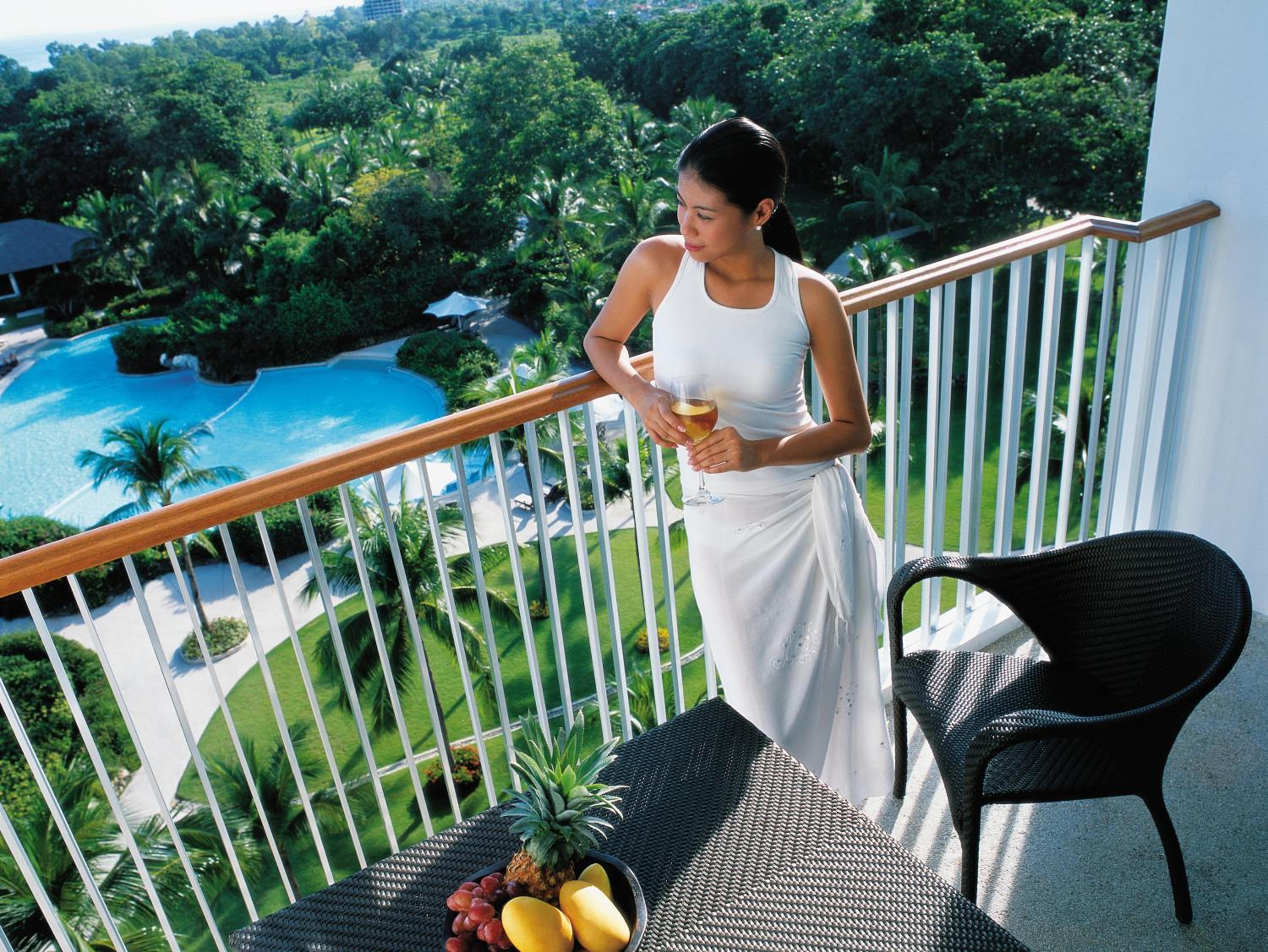 Deluxe Double Room Sea View (Main Wing) - Photo 4