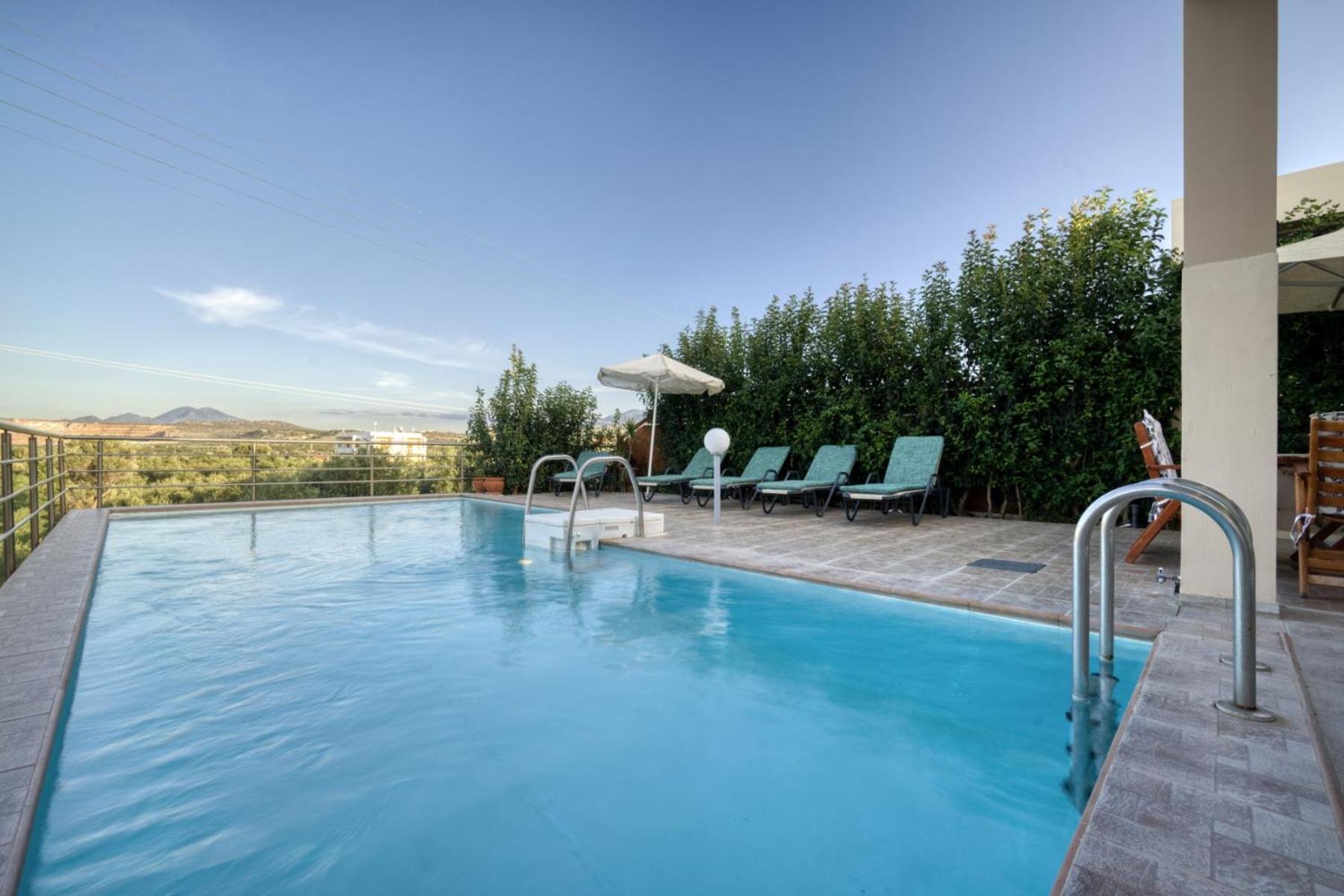 Three-Bedroom Villa with Private Pool - Photo 42