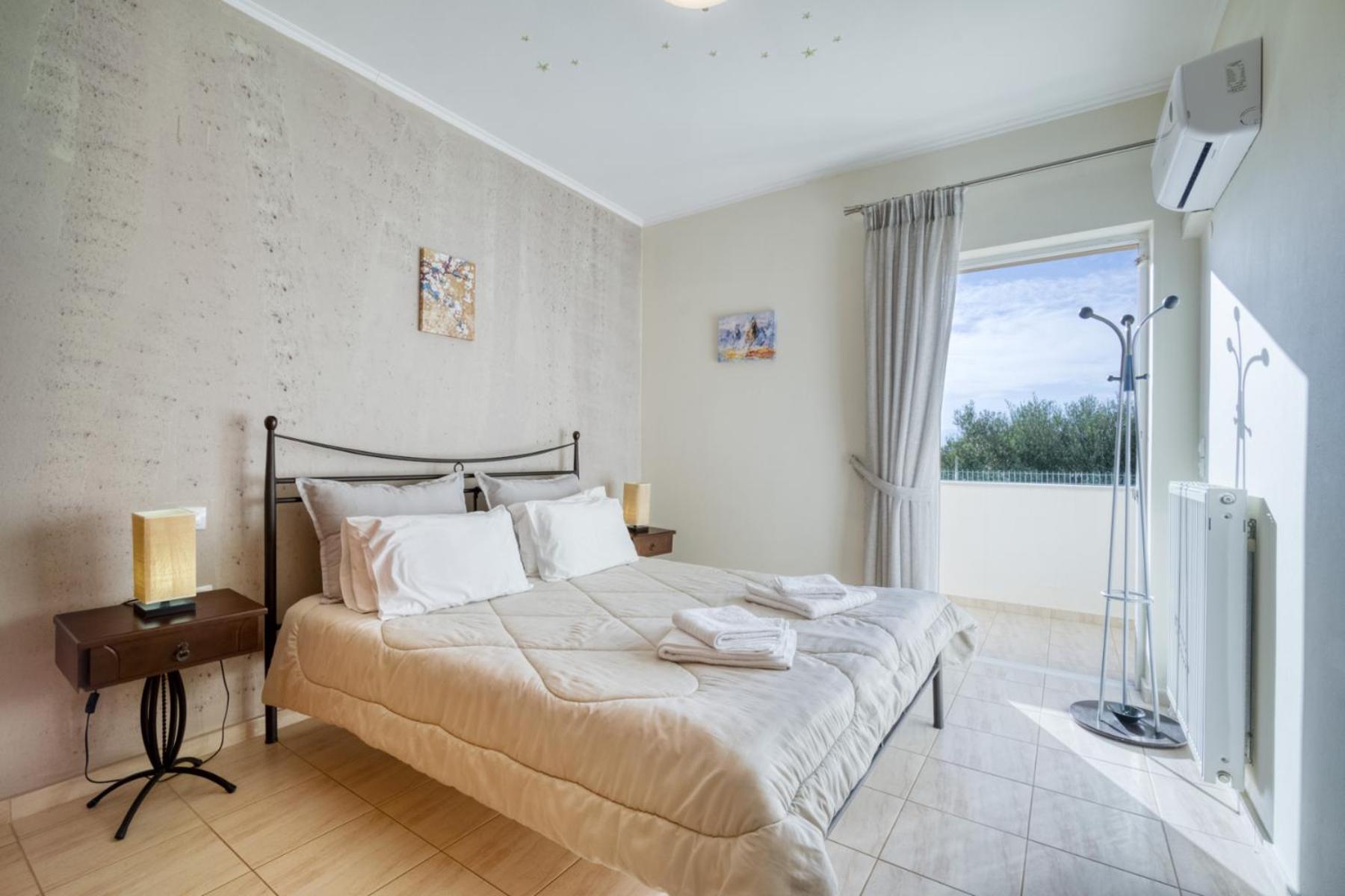 Three-Bedroom Villa with Private Pool - Photo 48
