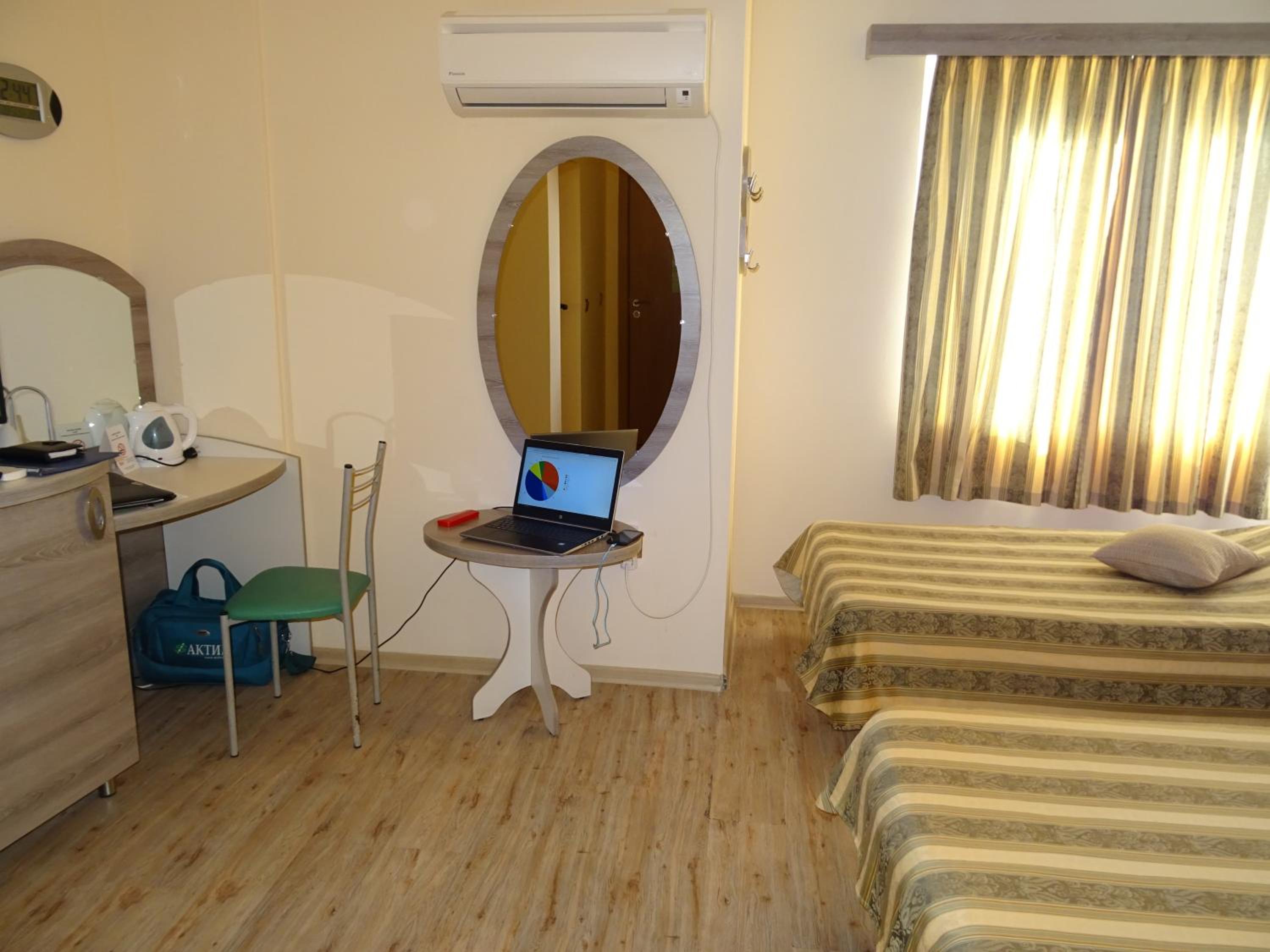 Double or Twin Room - Photo 33