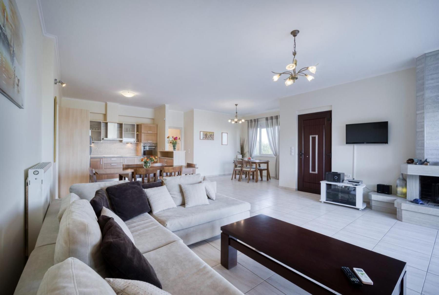Three-Bedroom Villa with Private Pool - Photo 26