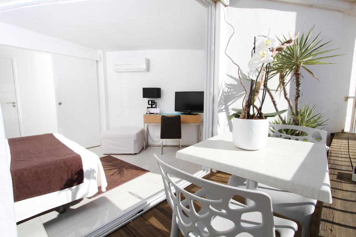 Suite with harbor or sea view - Photo 5