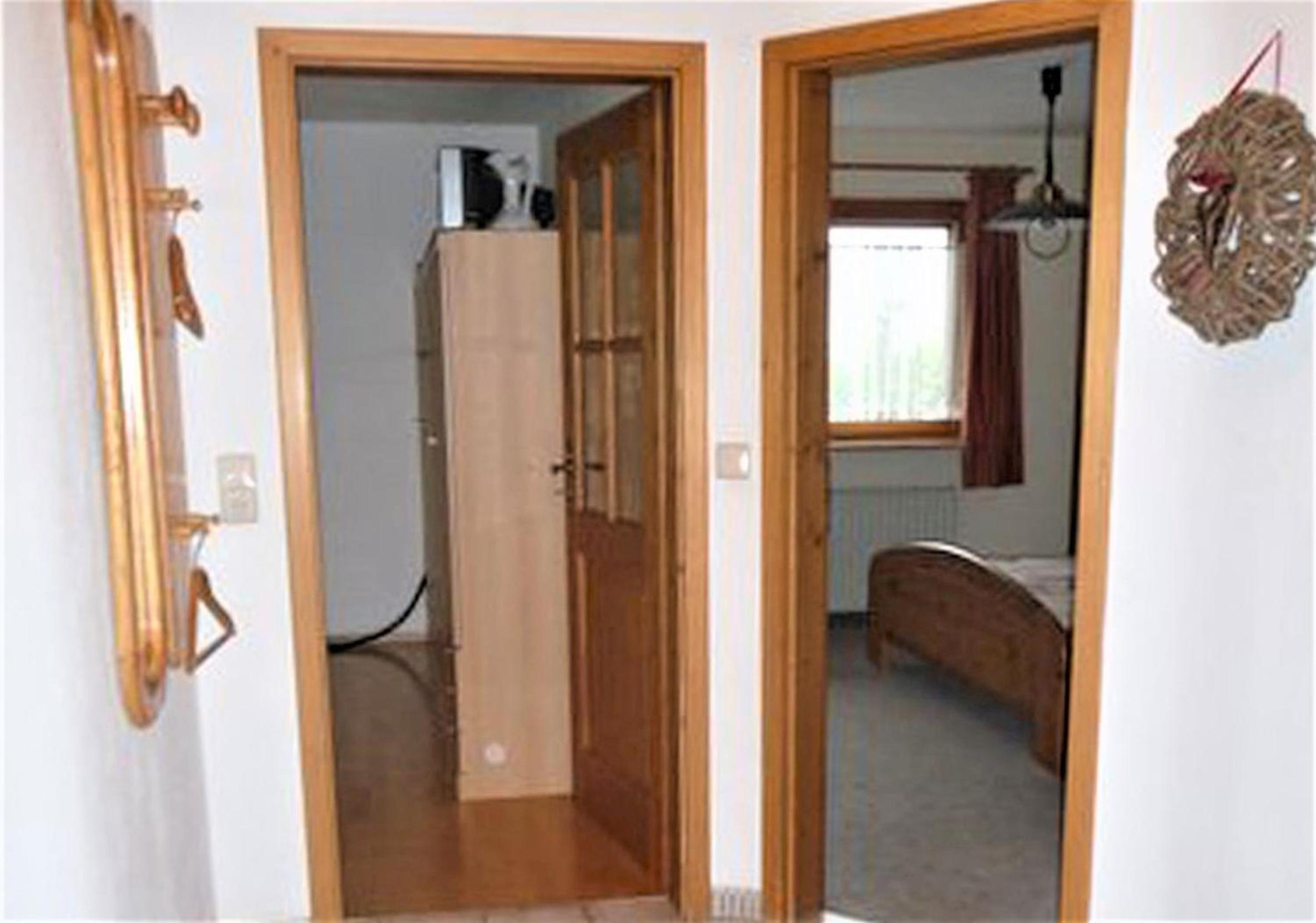 One-Bedroom Apartment with Garden photo 3