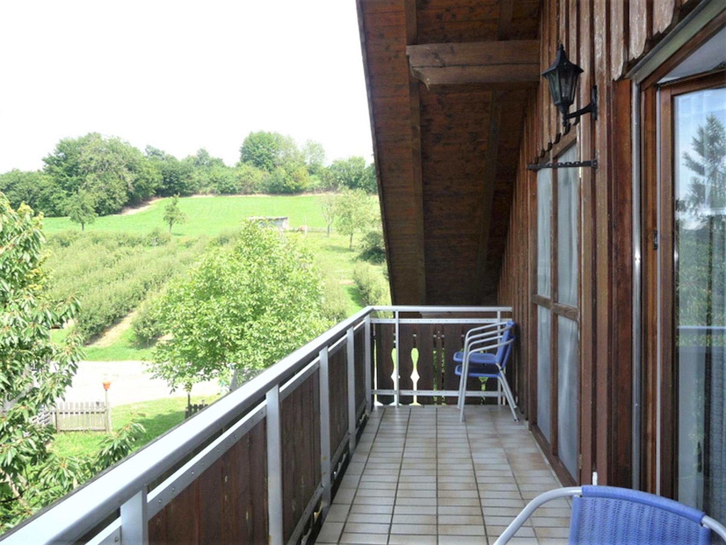 Two-Bedroom Deluxe Apartment with Garden View photo 3