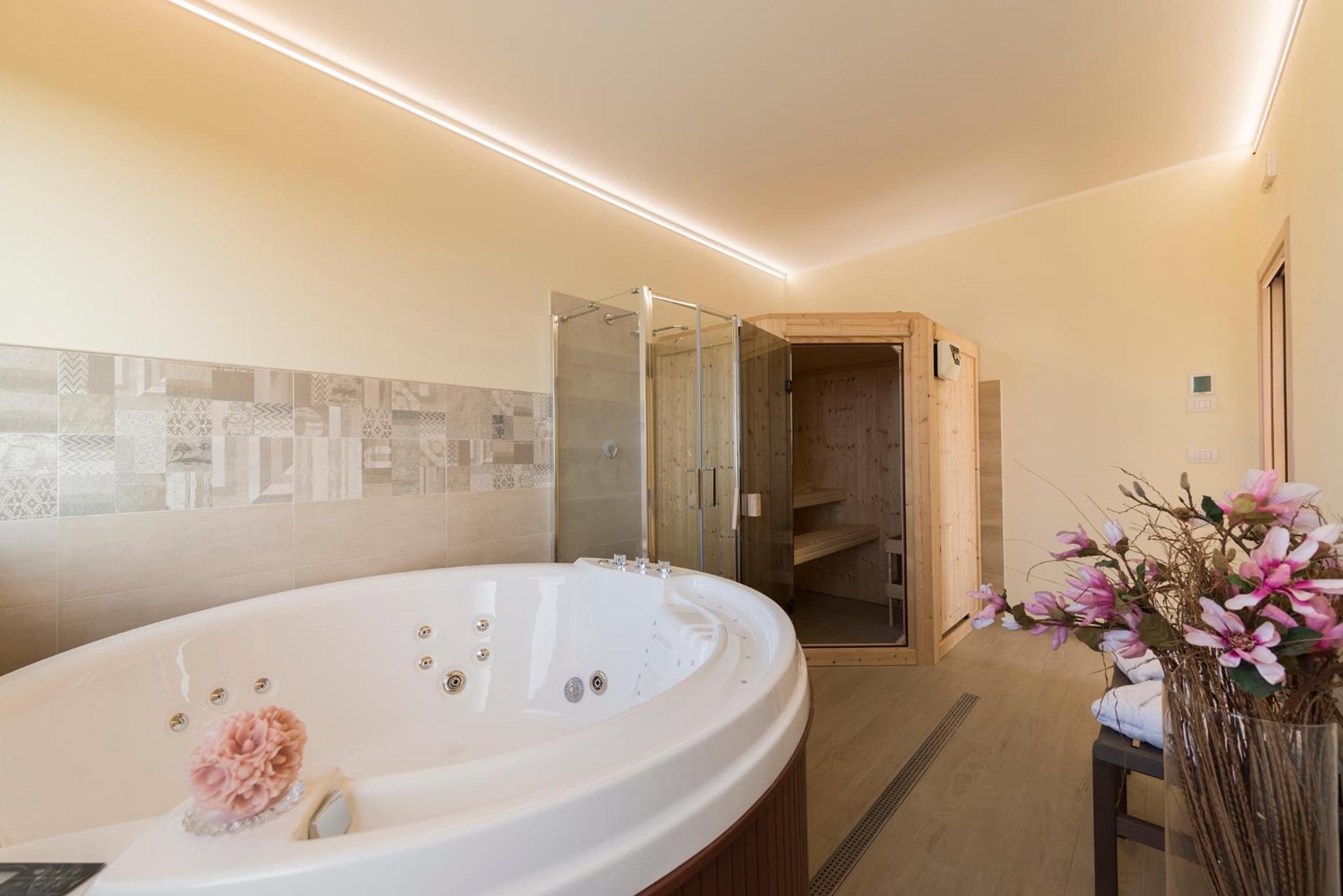 Junior Suite - Photo 30