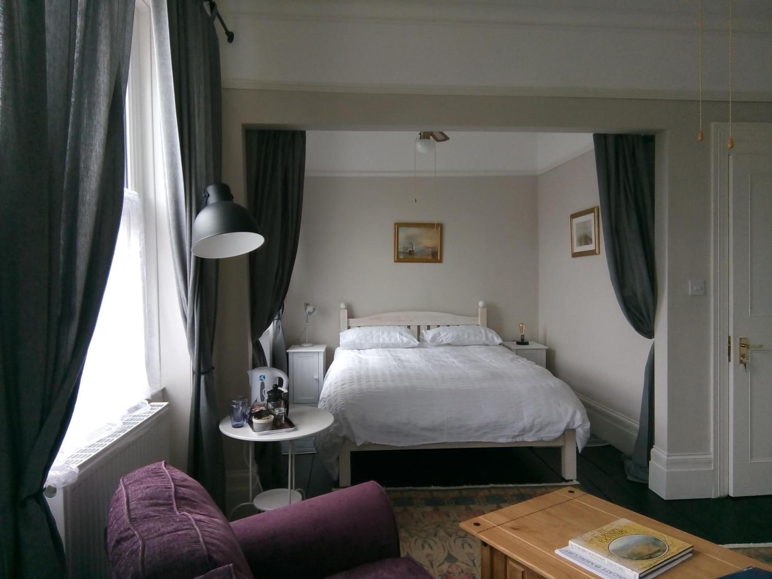Deluxe Double Room with Shower photo 3
