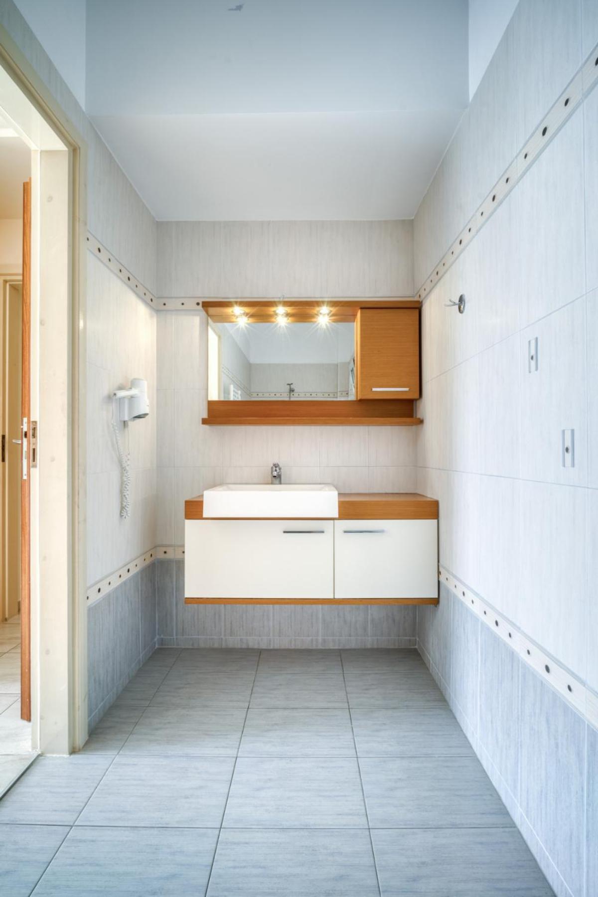 Three-Bedroom Villa with Private Pool - Photo 20
