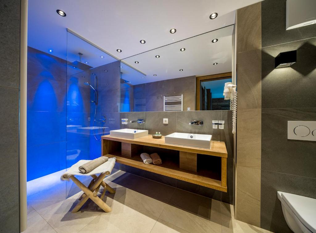 Deluxe Family Suite