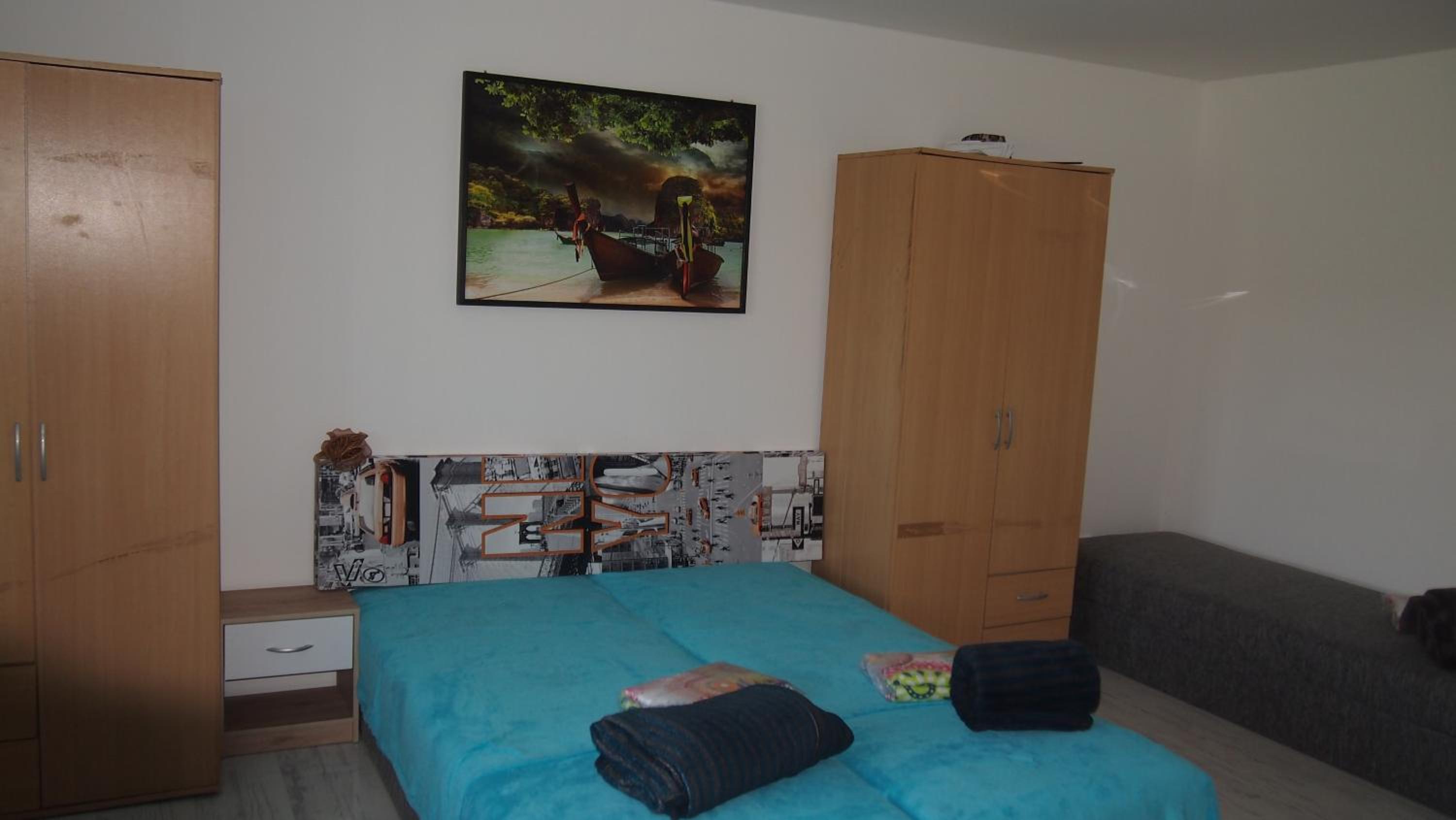 One-Bedroom Apartment - Photo 19