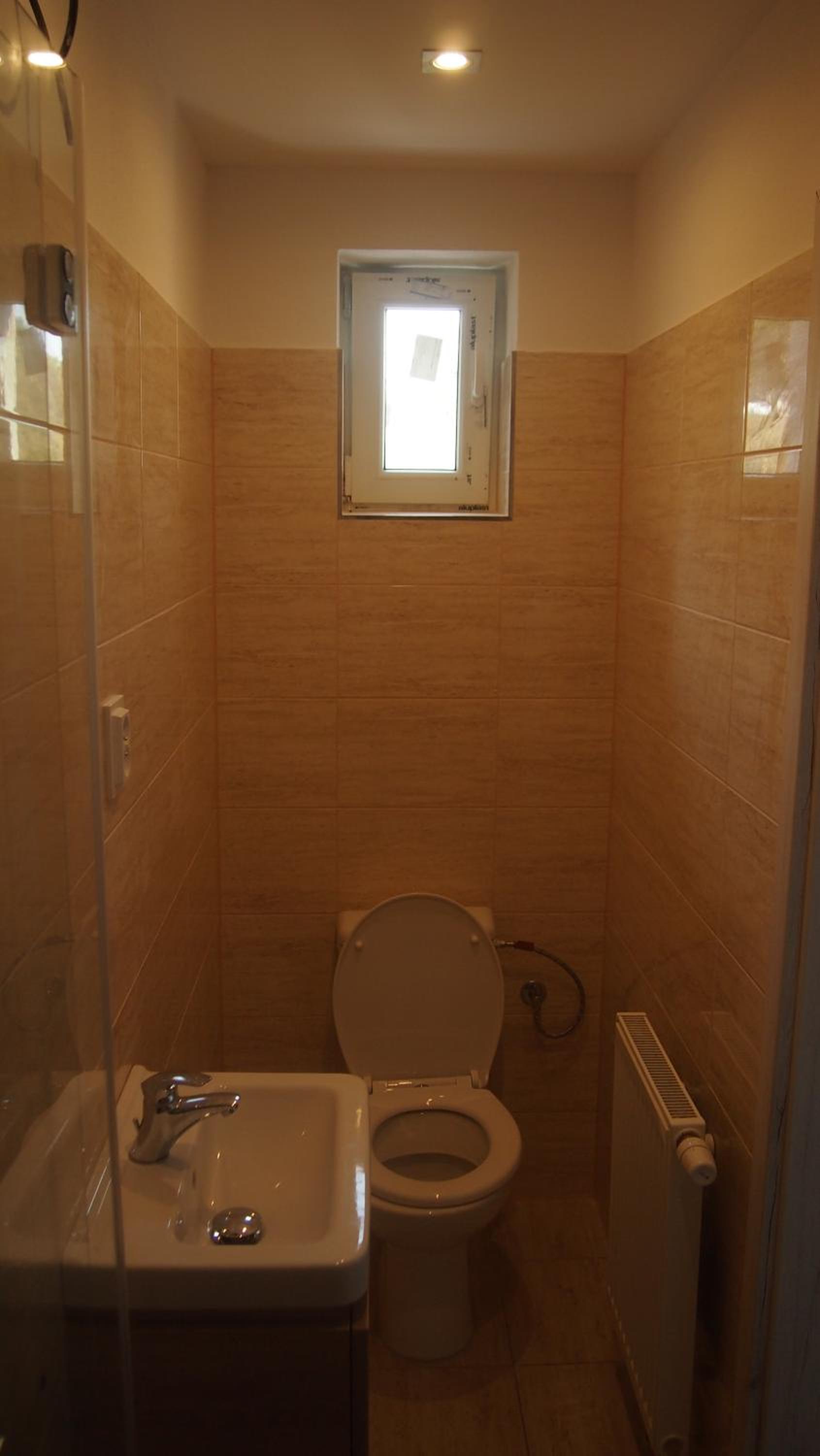 One-Bedroom Apartment - Photo 12