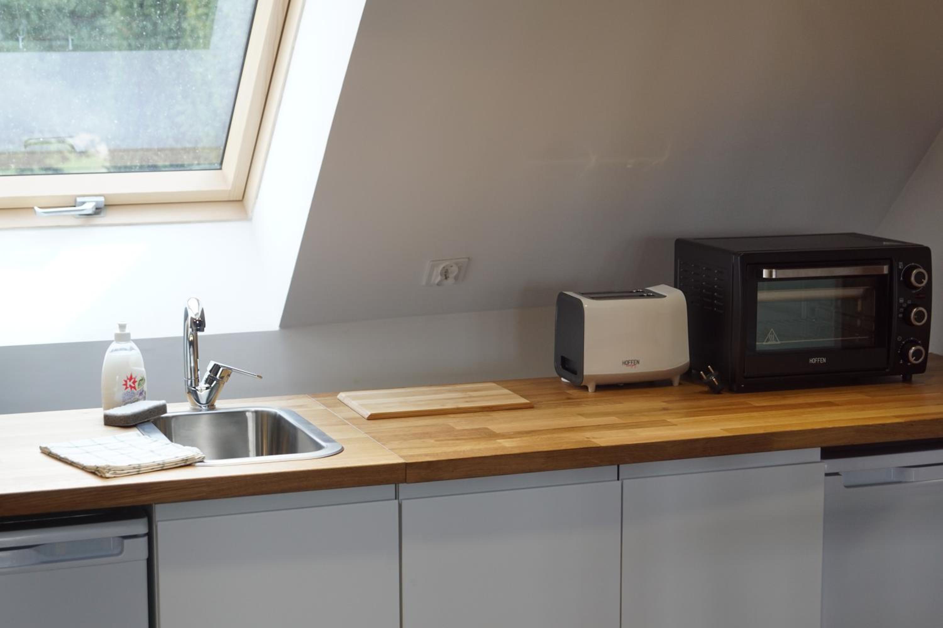 Standard Triple Room - Photo 8