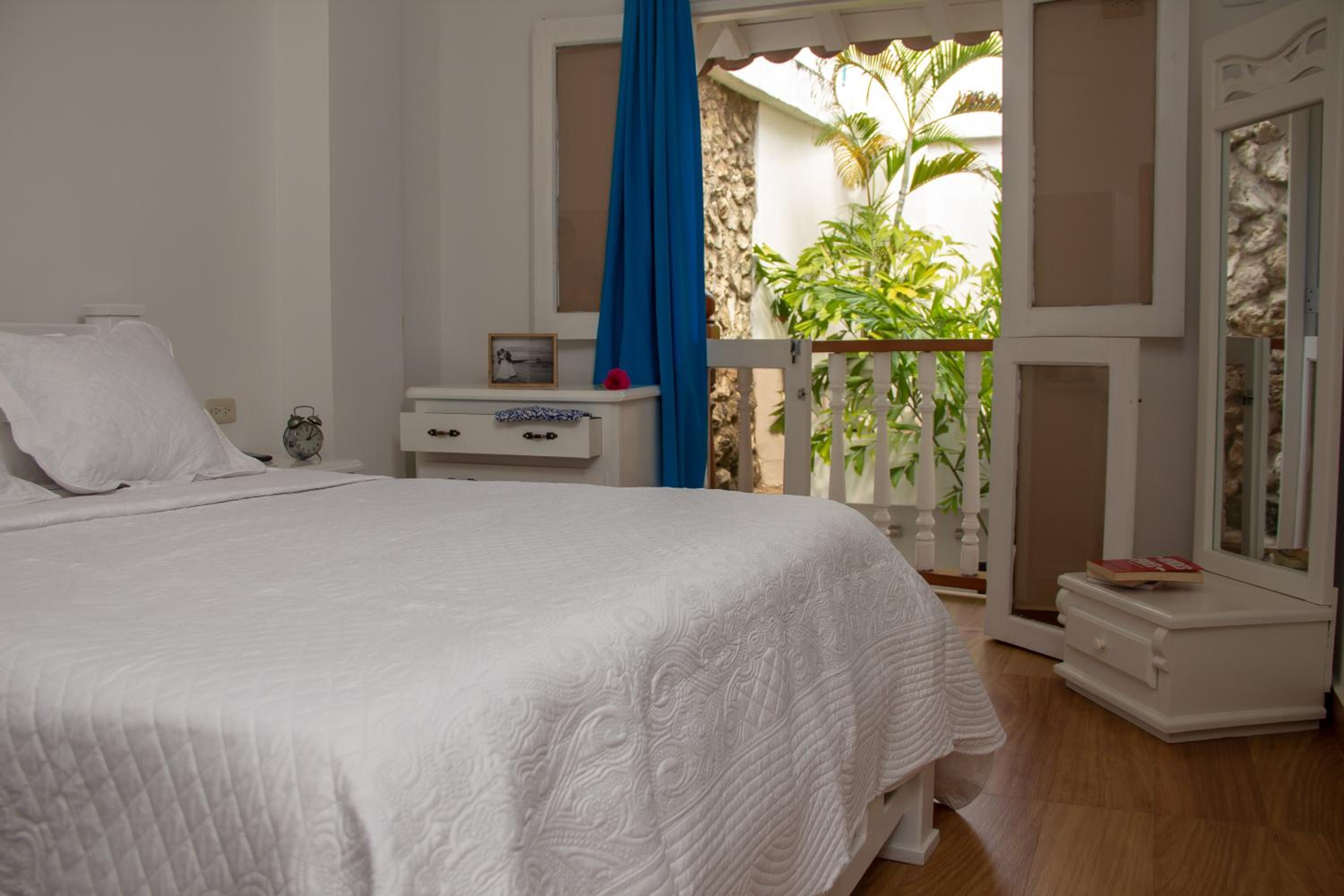 Standard Double Room - Photo 2