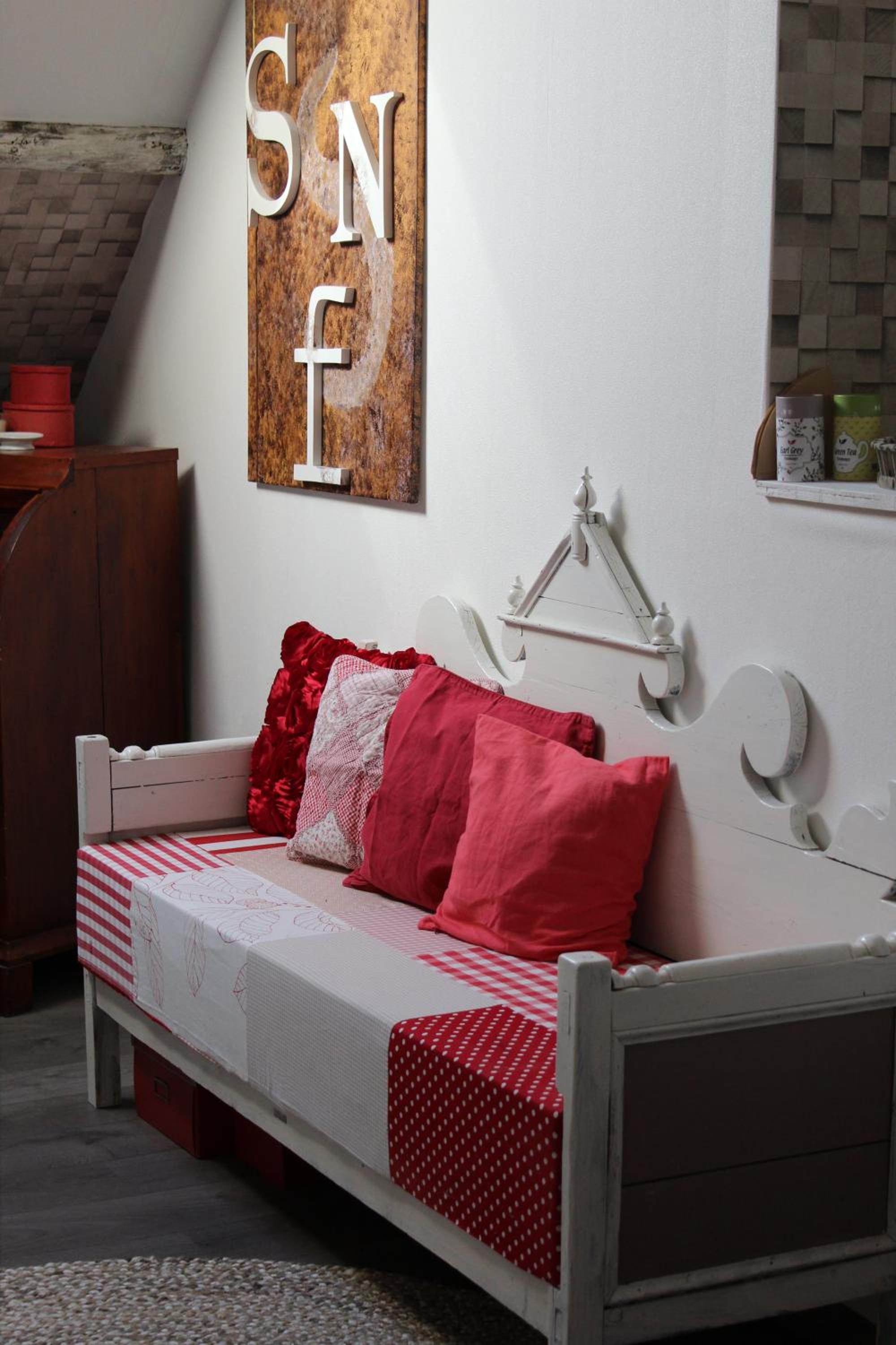 Standard Double Room - Photo 6