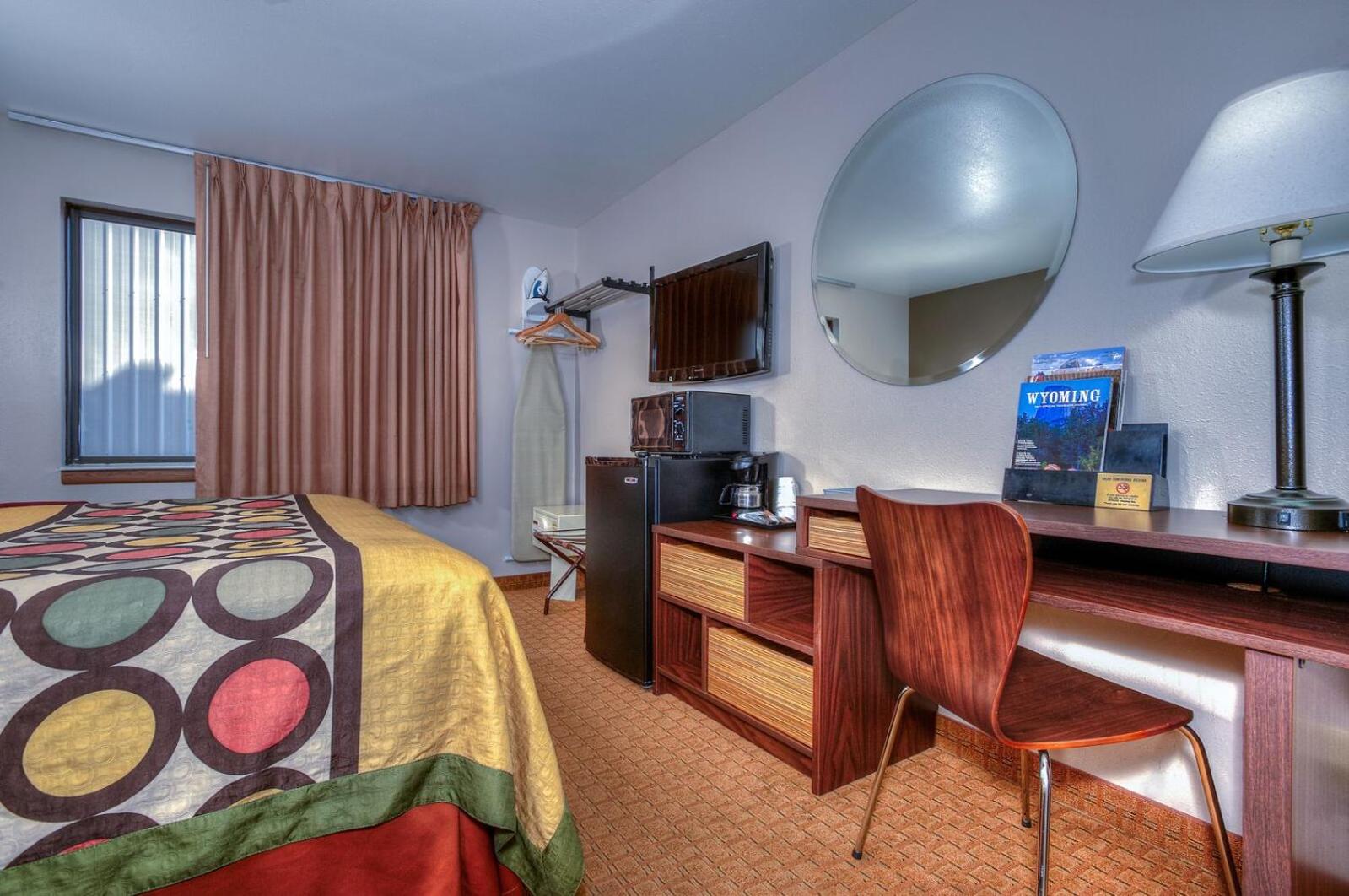 Queen Room - Disability Access/Non-Smoking - Photo 4
