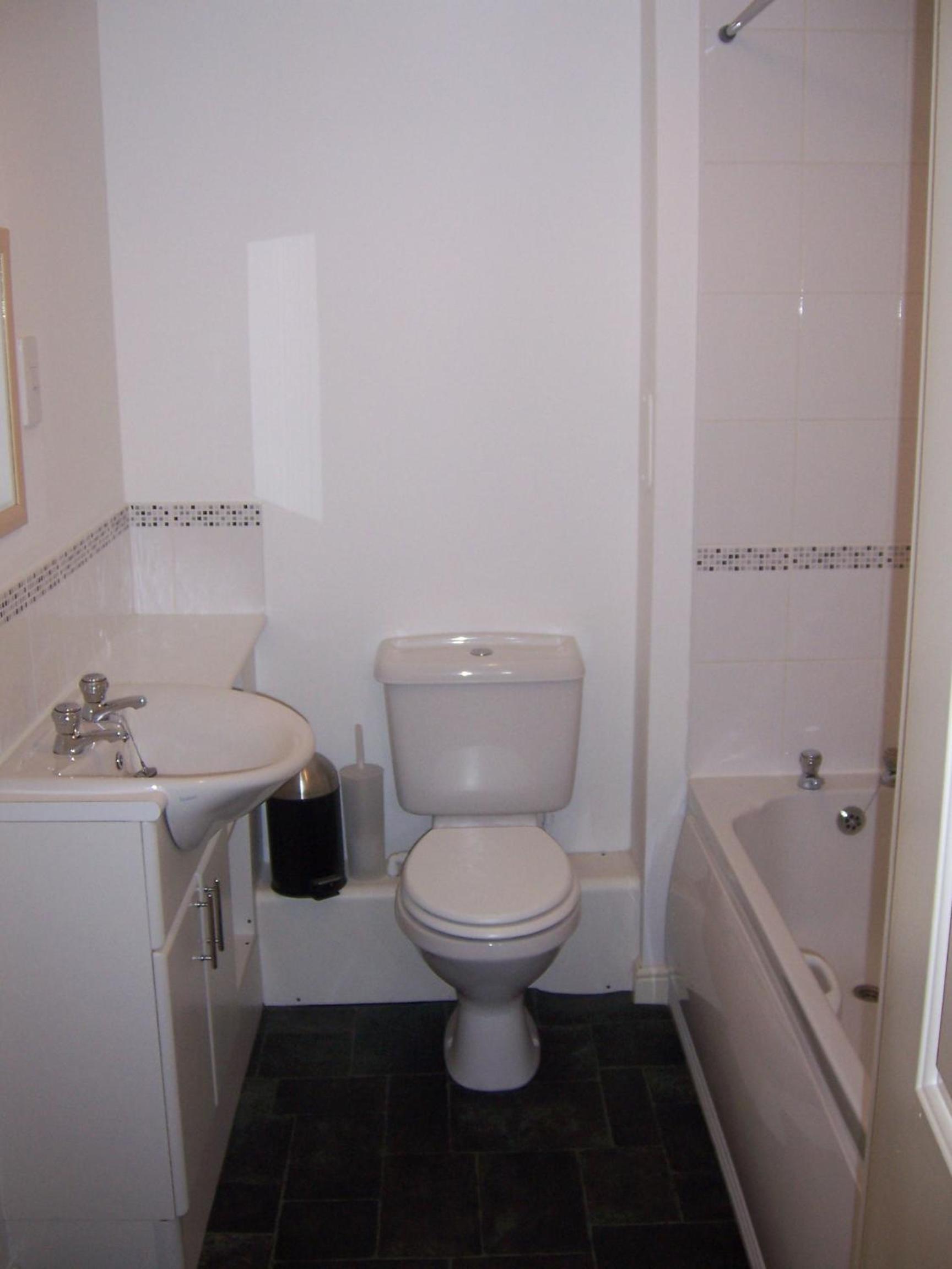 Apartment photo 2