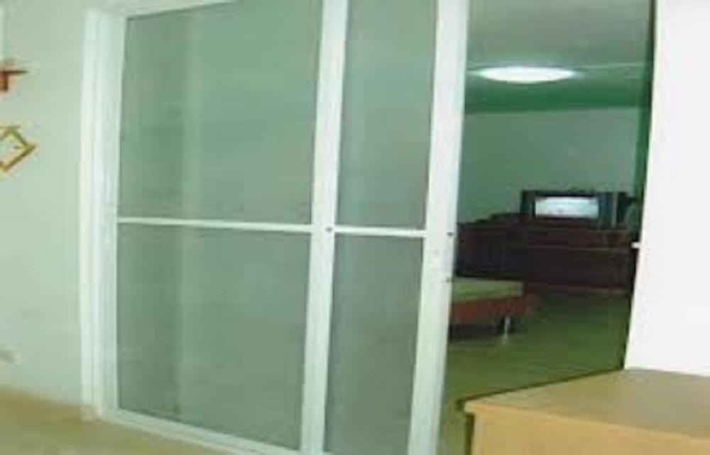 Family Room photo 3