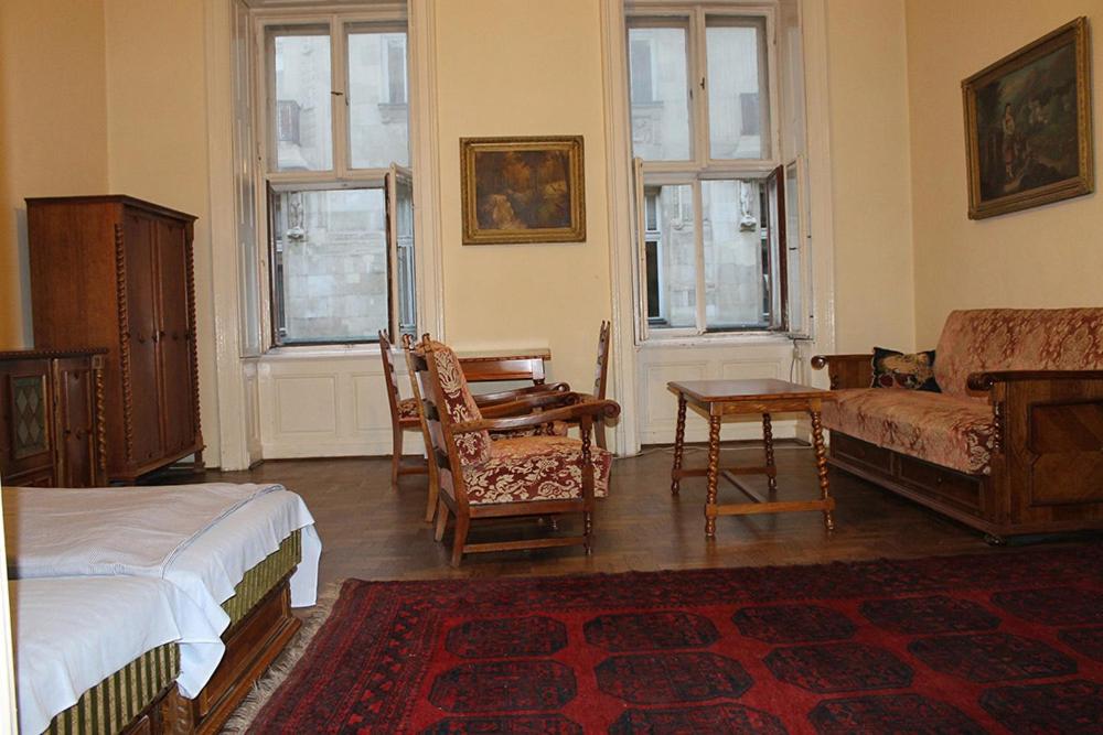 Apartment - Photo 4