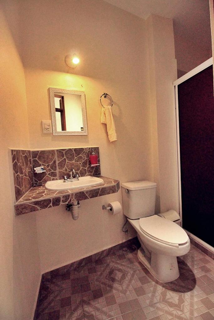 Twin Room - Photo 3