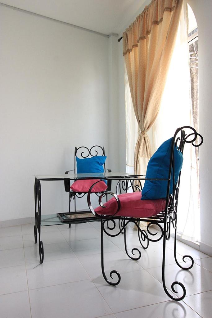 Twin Room - Photo 4