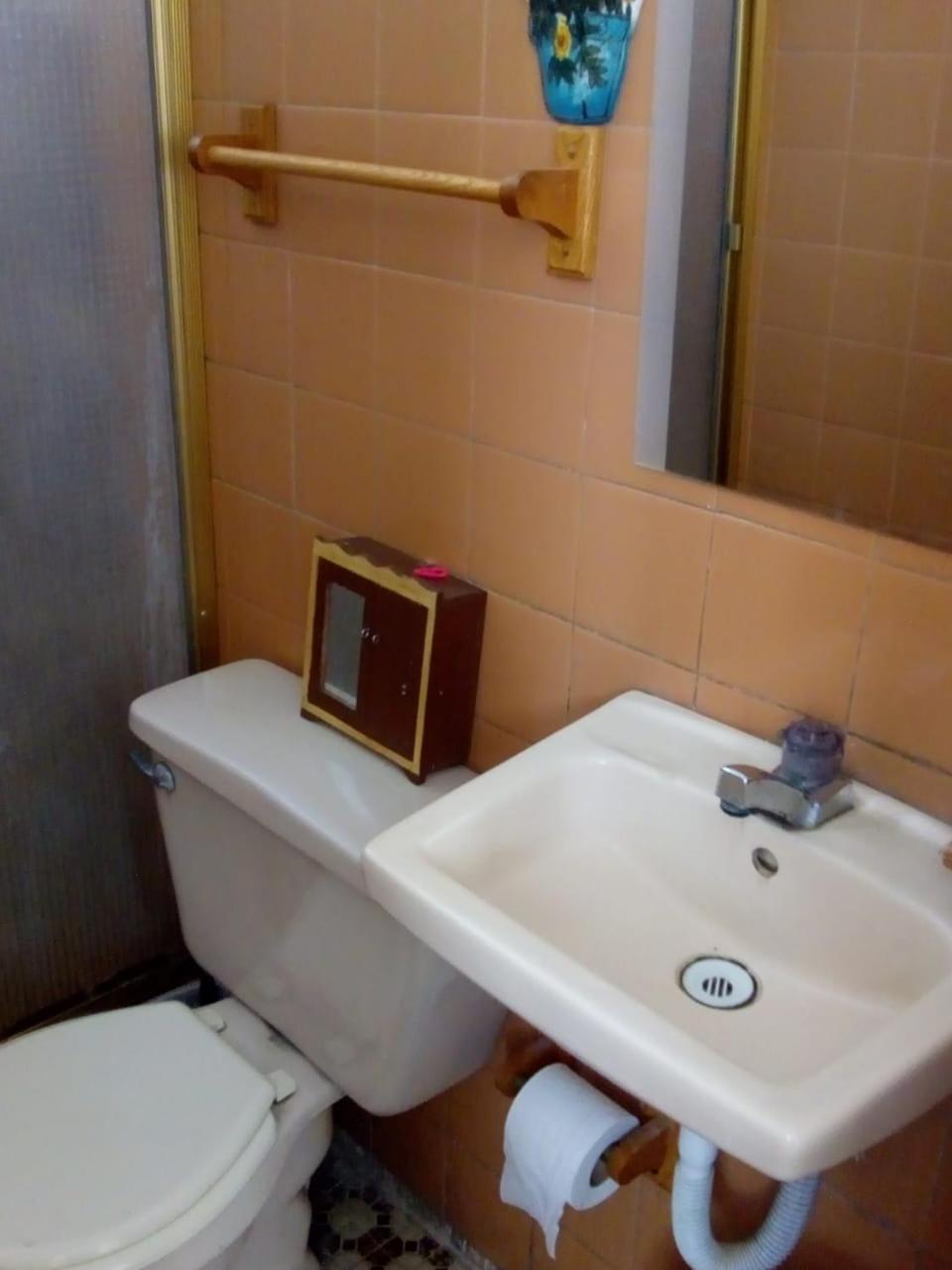 Double Room with Shared Bathroom photo 2