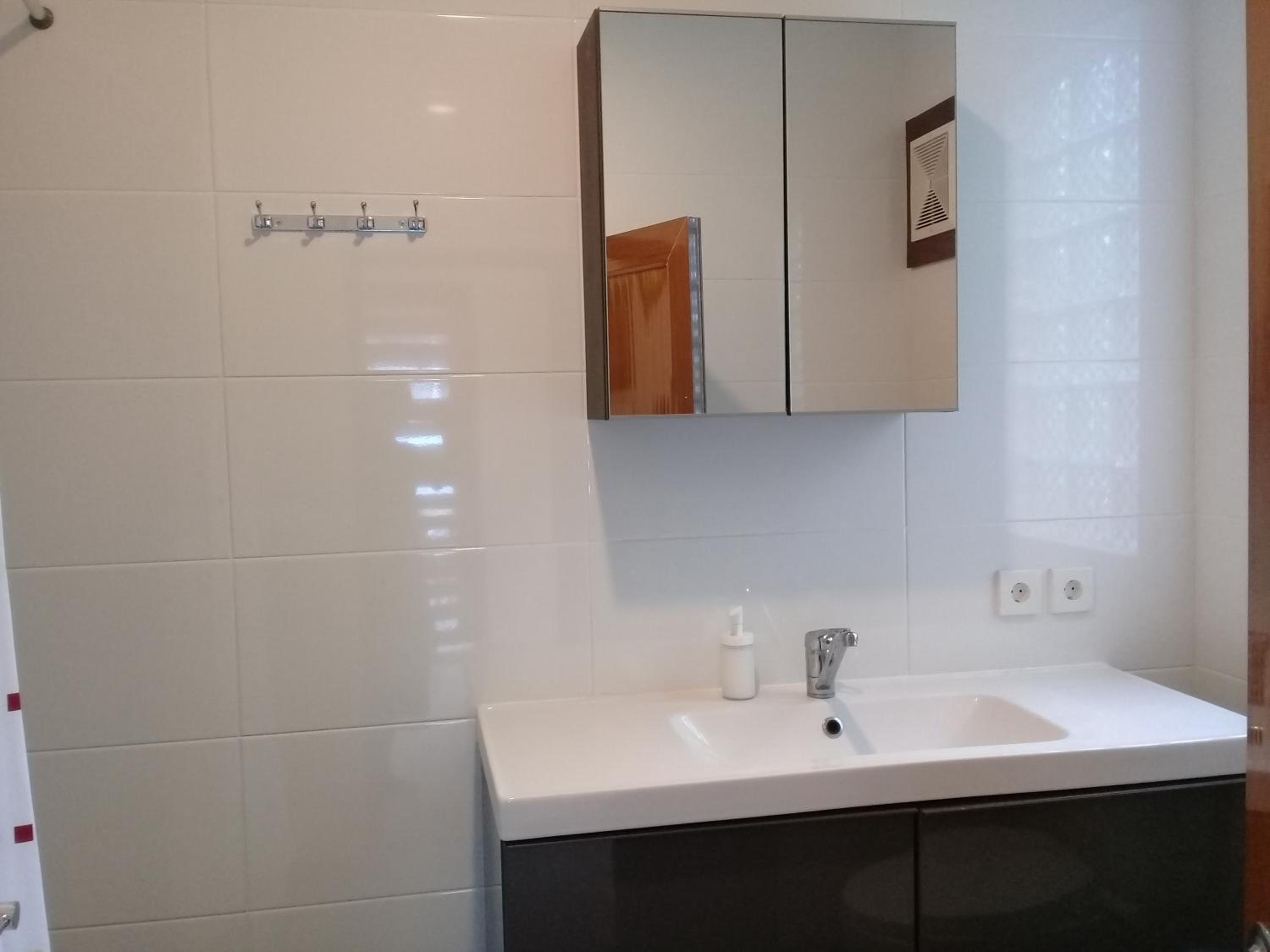Apartment with Sea View - Photo 8