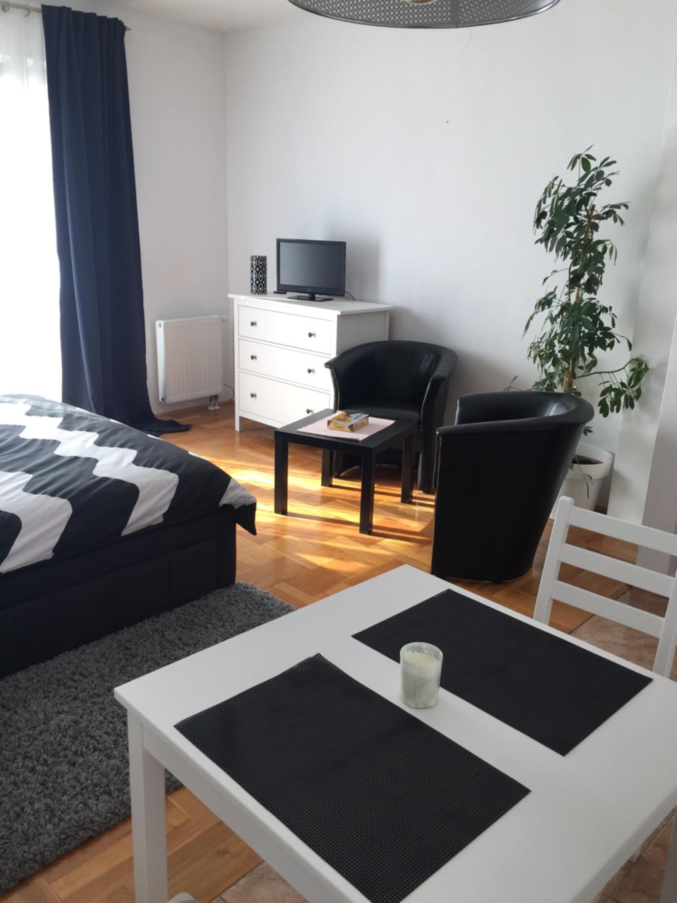 Apartment - Photo 8