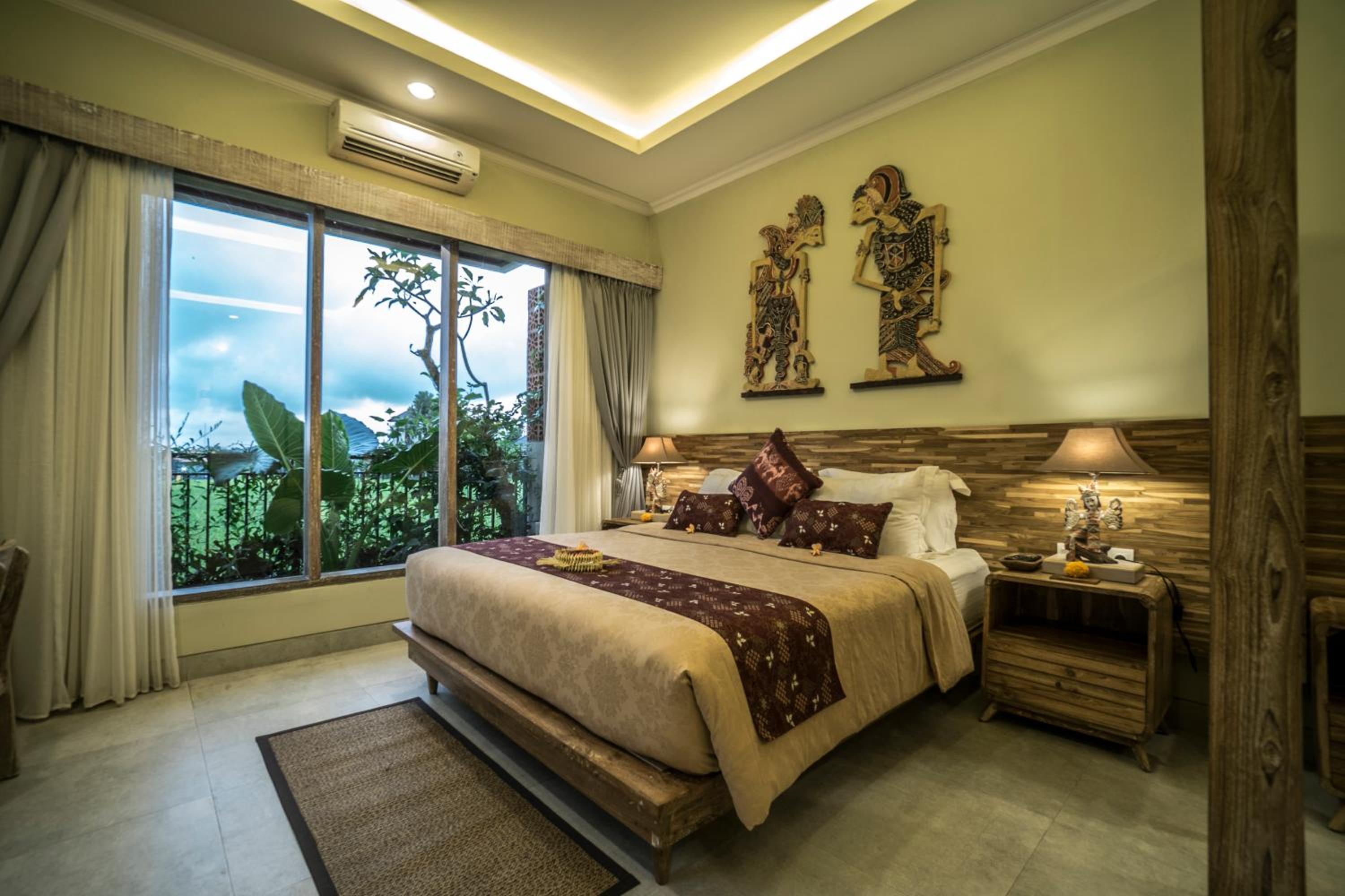 Deluxe King Suite - Photo 5
