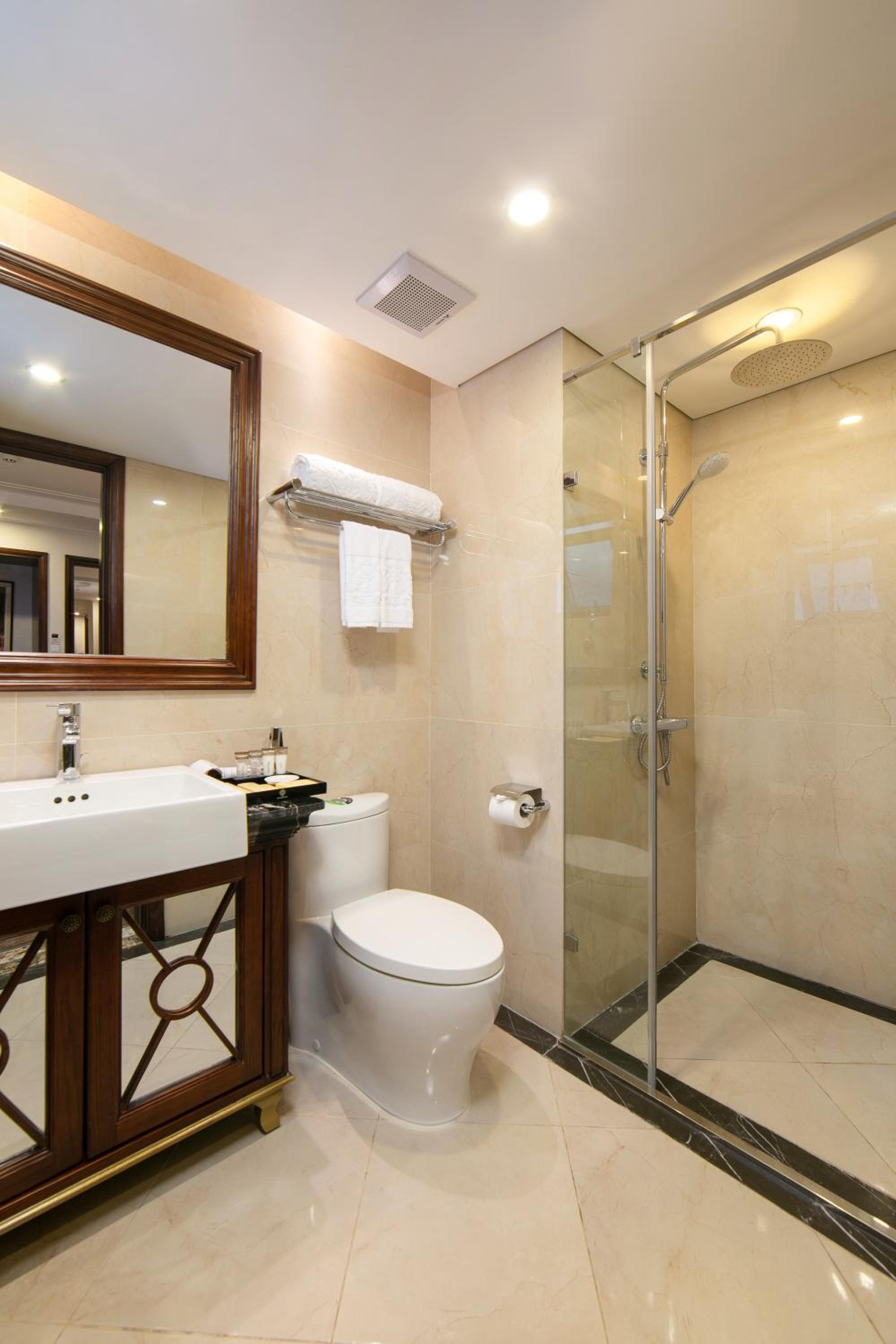 Premier Deluxe Twin Room photo 2